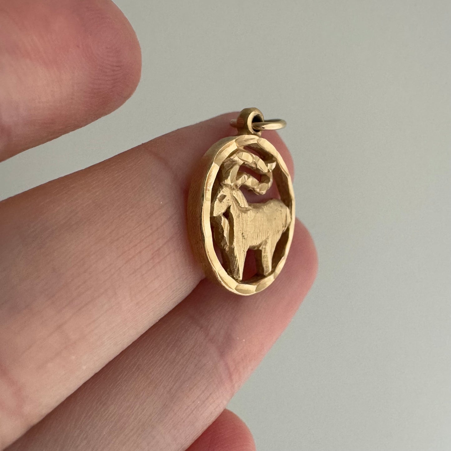 V I N T A G E // majestic goat / 14k yellow gold Capricorn goat zodiac / a pendant