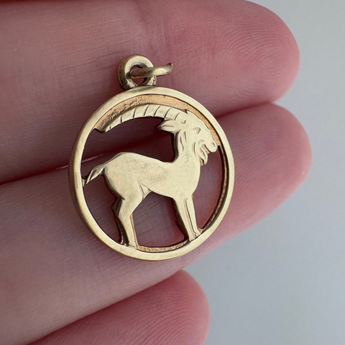 V I N T A G E // the GOAT / 14k yellow gold Capricorn zodiac goat / a pendant