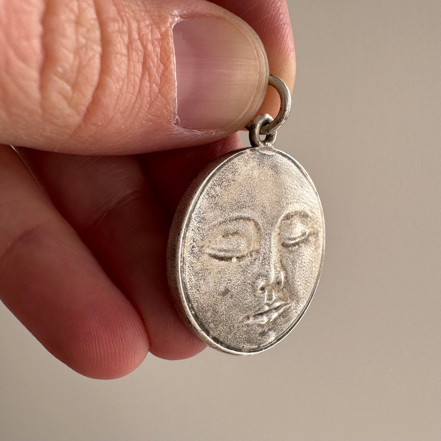 V I N T A G E // magnificent moon / 999 fine silver moon face and ankh / a pendant