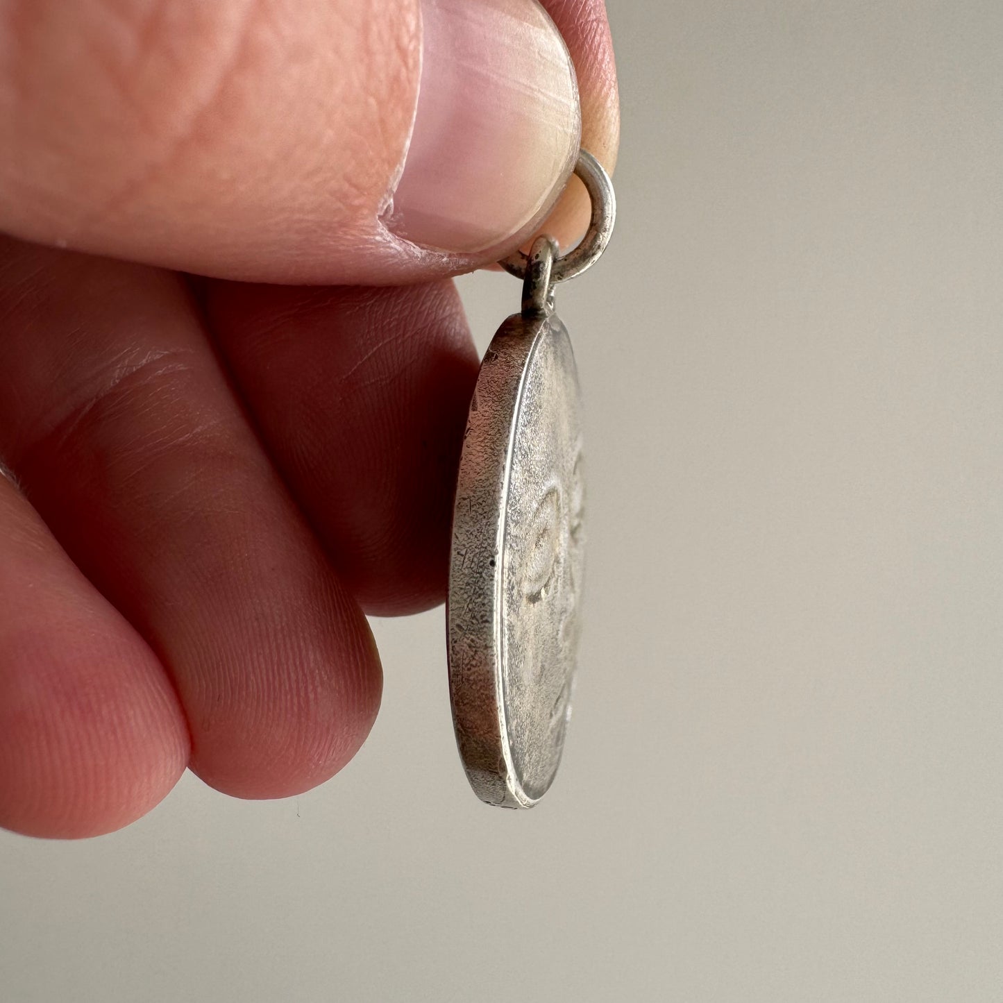 V I N T A G E // magnificent moon / 999 fine silver moon face and ankh / a pendant