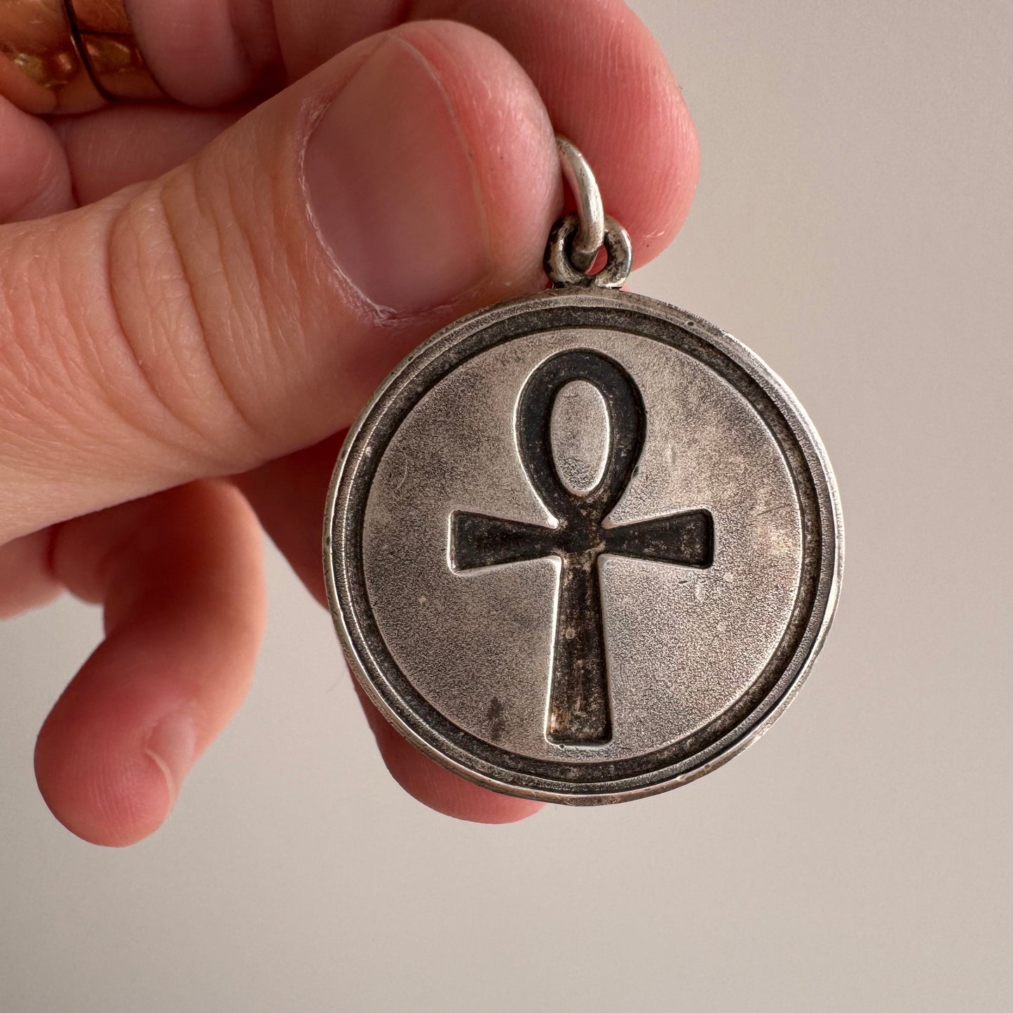 V I N T A G E // magnificent moon / 999 fine silver moon face and ankh / a pendant