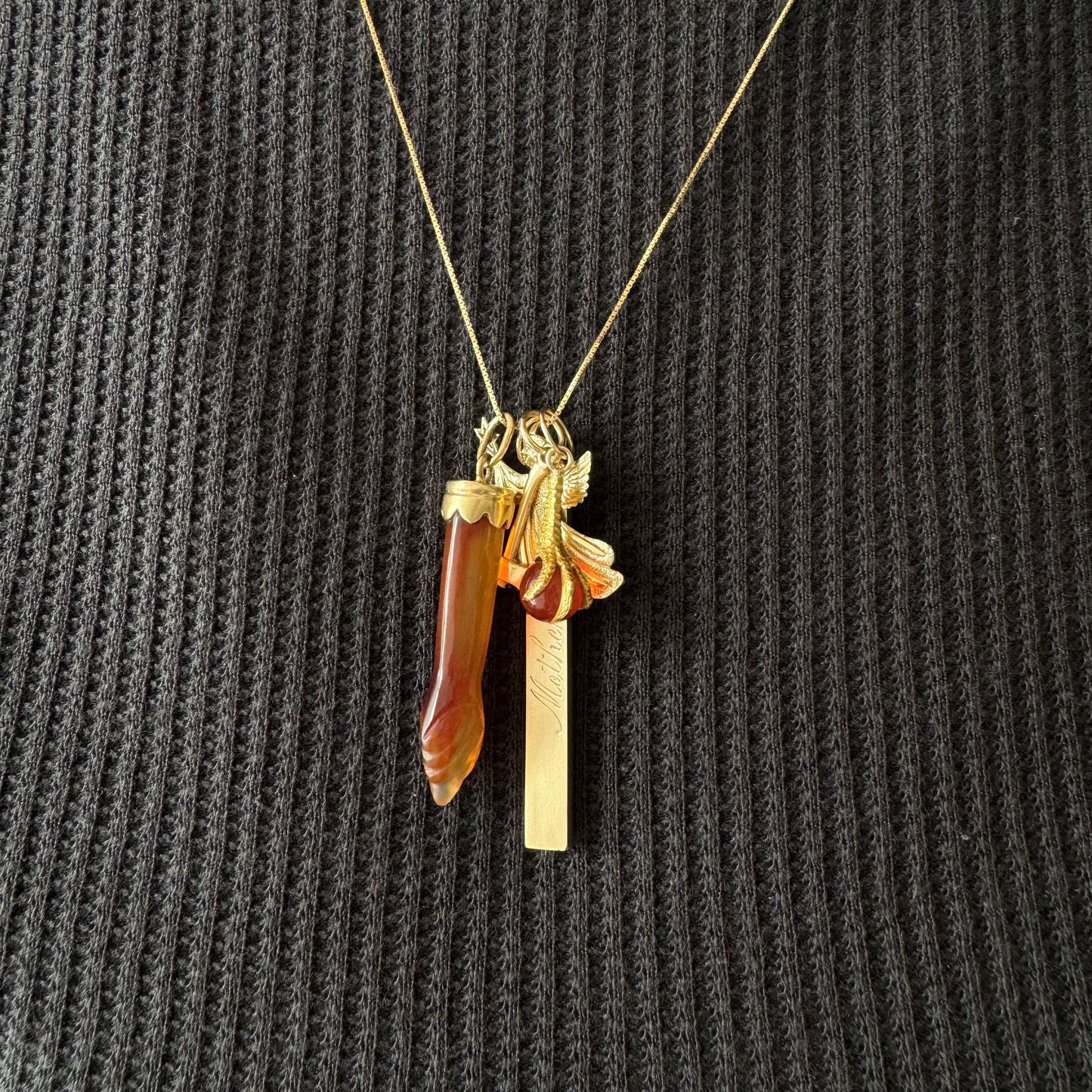 V I N T A G E // earthly figa / 14k and agate figa fist / a pendant