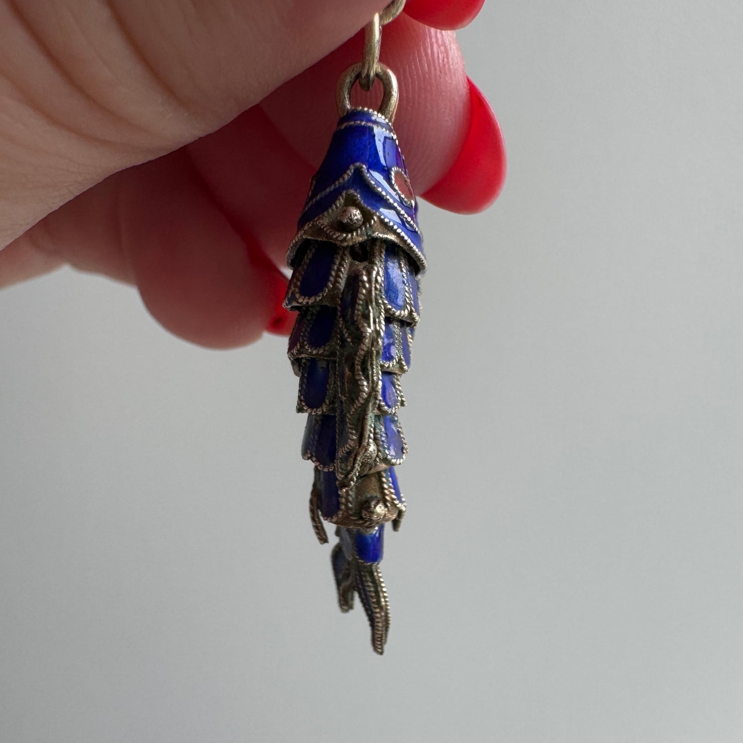 V I N T A G E // fish elegance / gold vermeil over sterling silver cobalt blue enameled articulated fish duo / a pendant