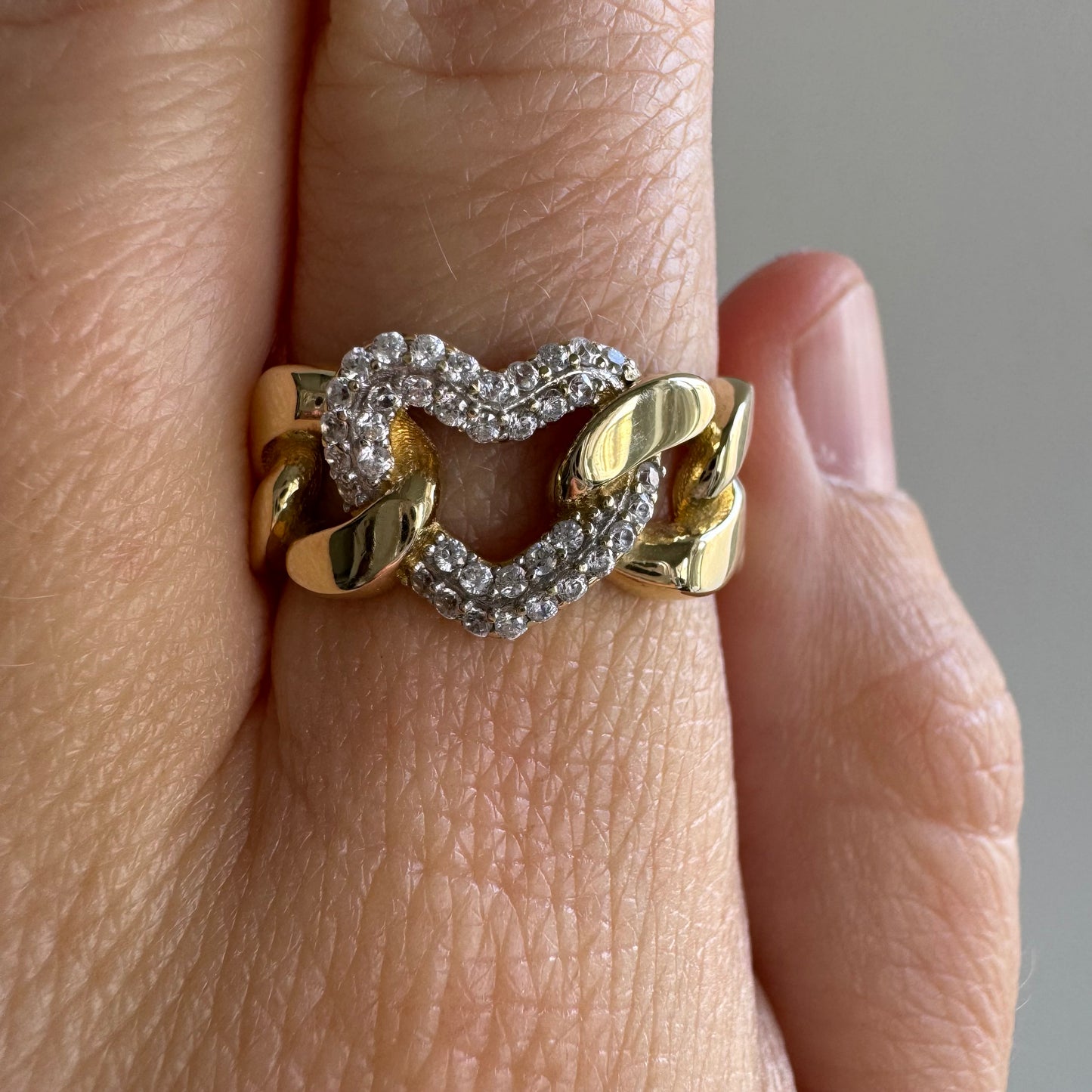 P R E - L O V E D // linked up love / 14k yellow gold and pave diamond heart and curb chain style ring / size 7.75