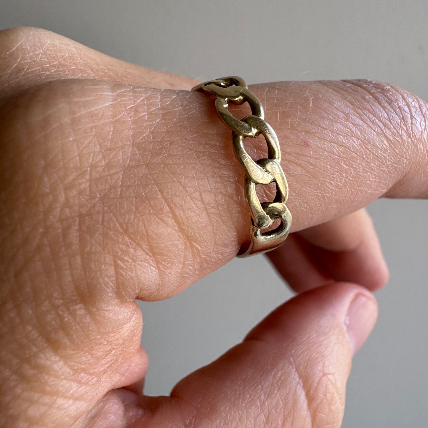 V I N T A G E // lucky seven links / 14k yellow gold curb chain ring / size 9.25 to 9.5