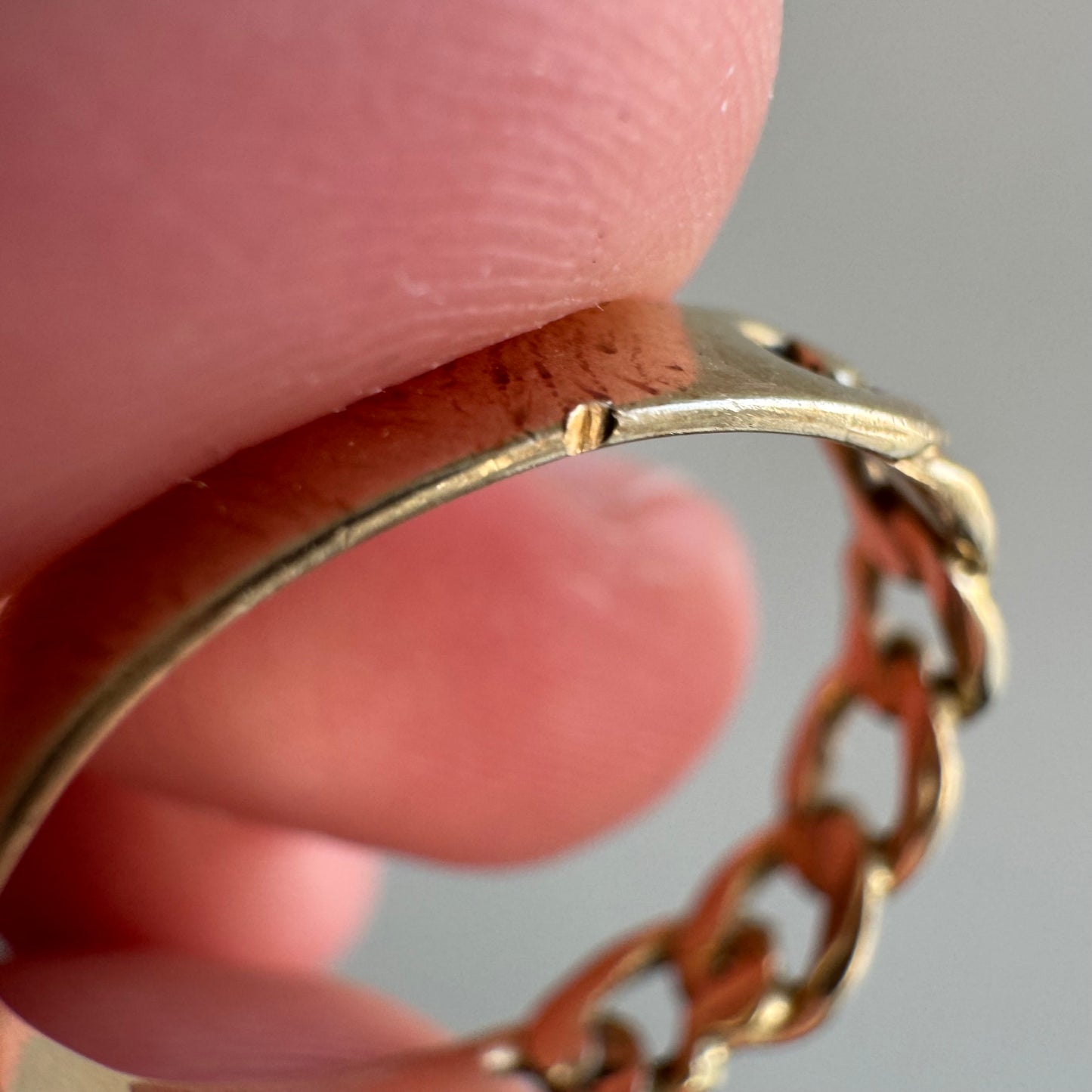 V I N T A G E // lucky seven links / 14k yellow gold curb chain ring / size 9.25 to 9.5