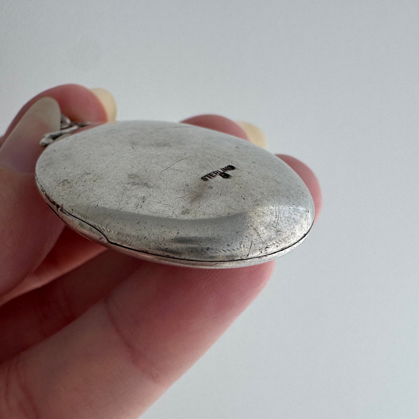 A N T I Q U E // forget me not spiral / sterling silver large floral oval locket / a pendant