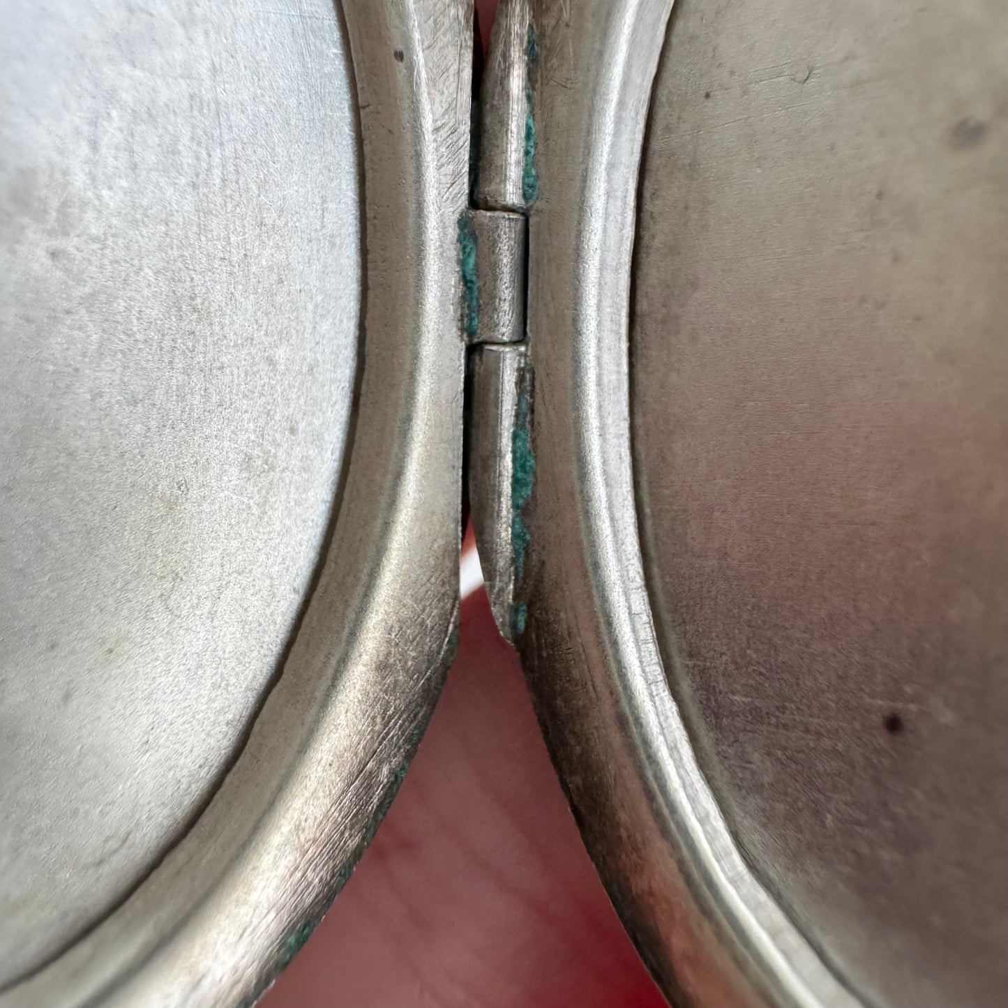 A N T I Q U E // forget me not spiral / sterling silver large floral oval locket / a pendant