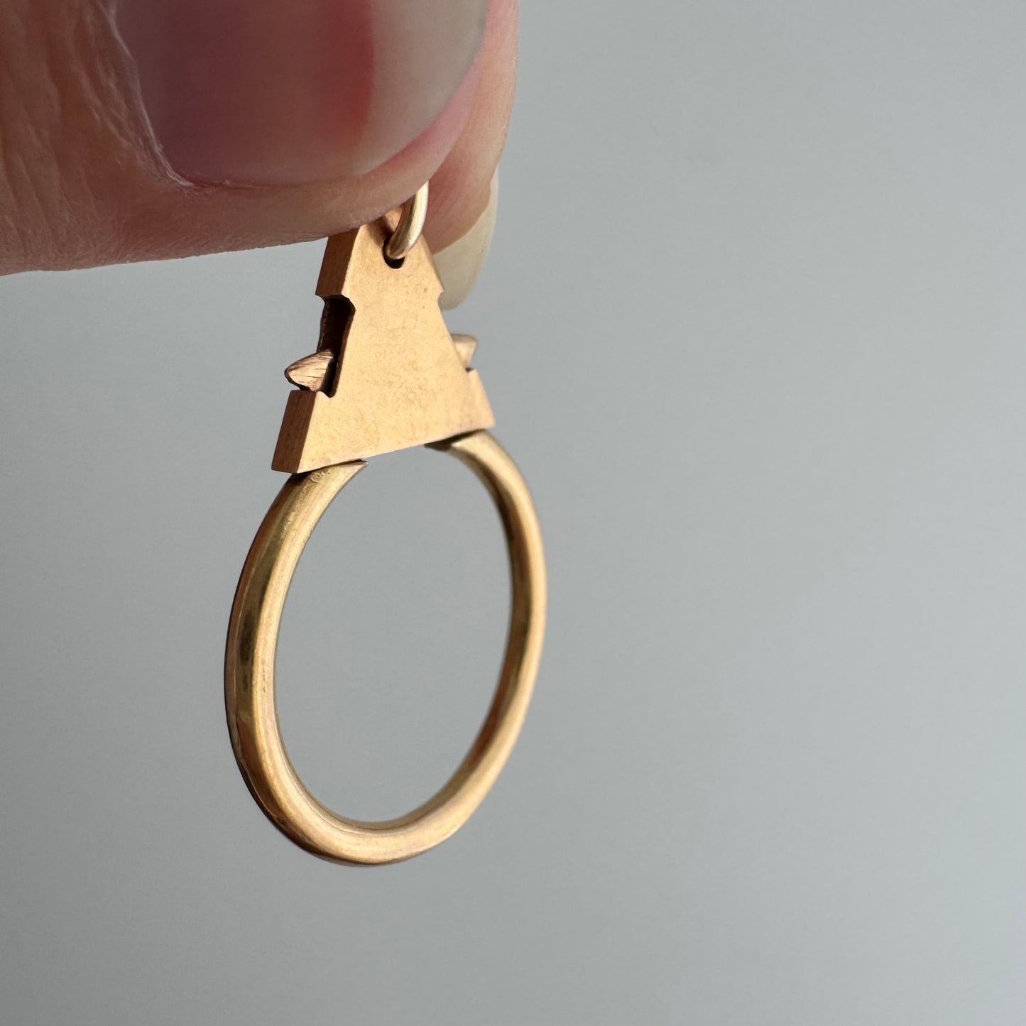 V I N T A G E // possibilities / 18k rosy yellow gold Egyptian connector / keychain carabiner clasp