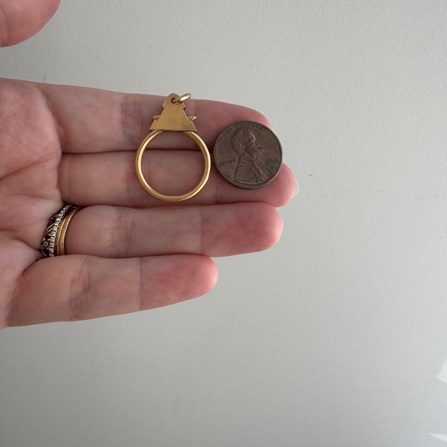 V I N T A G E // possibilities / 18k rosy yellow gold Egyptian connector / keychain carabiner clasp