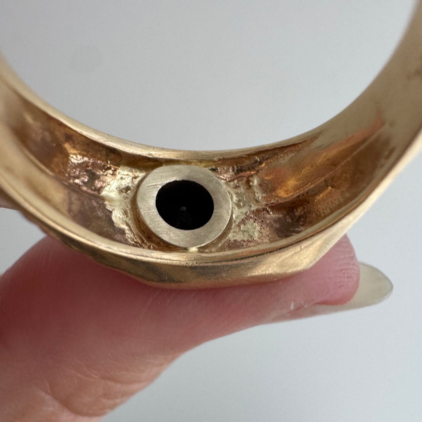 P R E - L O V E D // side eye / 14k and black diamond solitaire stacking shadowbox ring / size 8.25