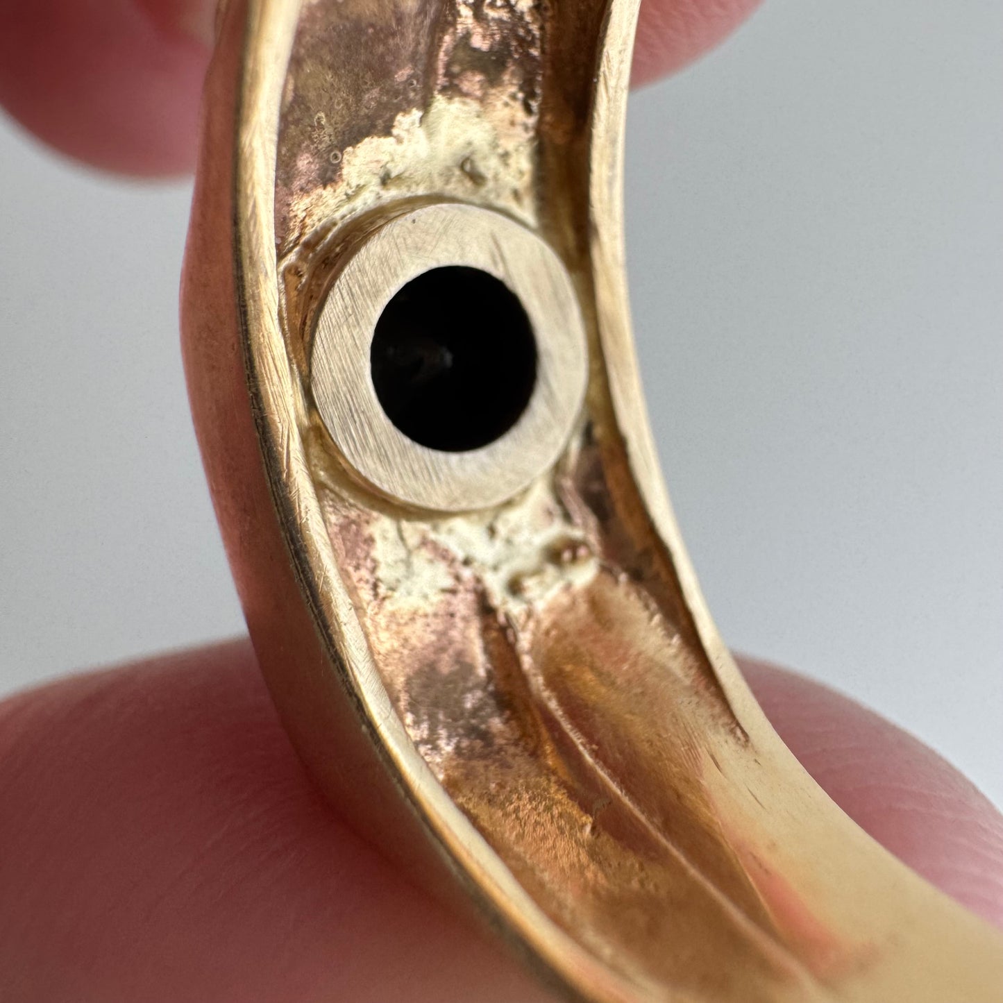 P R E - L O V E D // side eye / 14k and black diamond solitaire stacking shadowbox ring / size 8.25