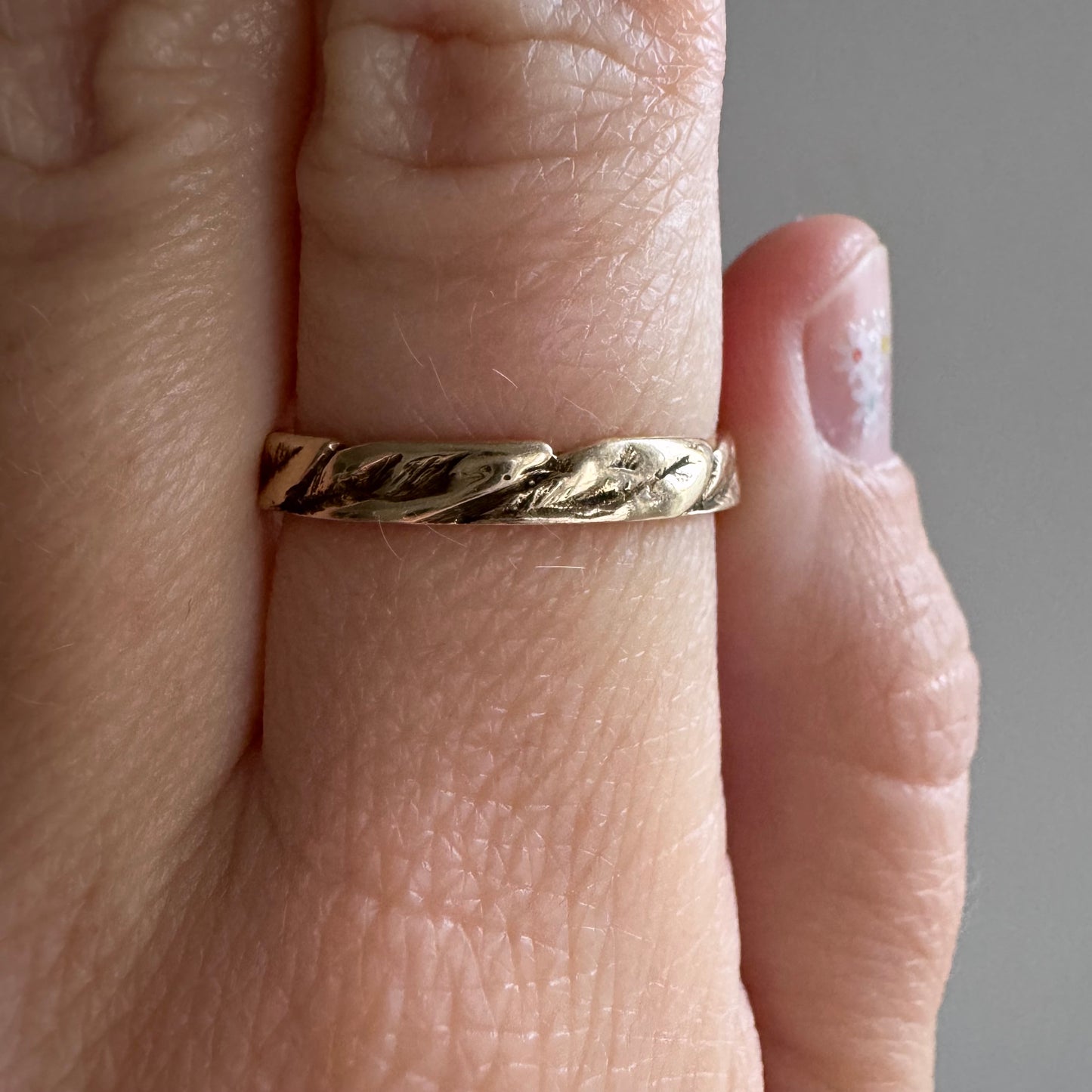 V I N T A G E // leafy crown / 14k yellow gold leaf eternity band / size 9.5