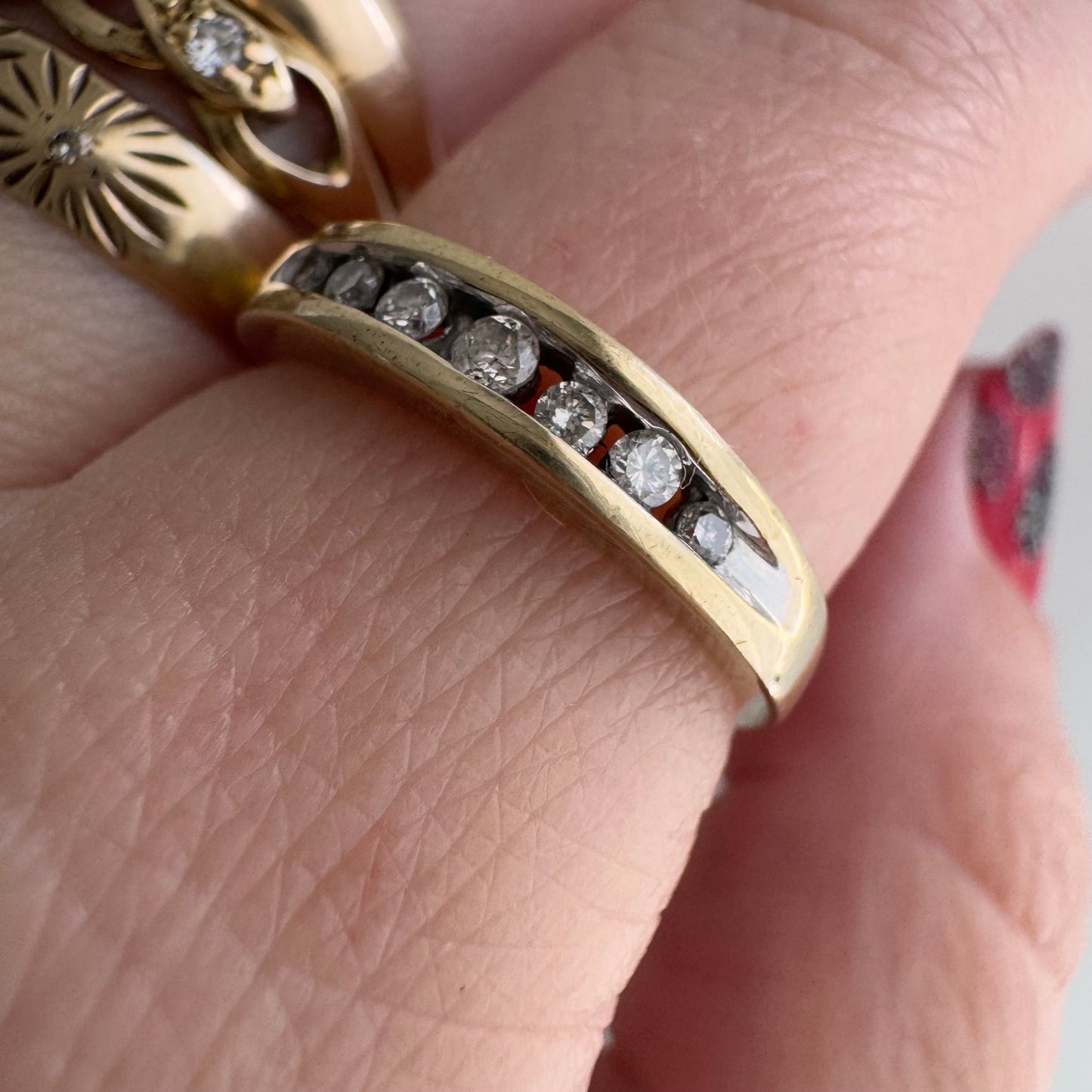 V I N T A G E // lucky seven / 10k yellow gold and channel set diamond half eternity band / size 6.75