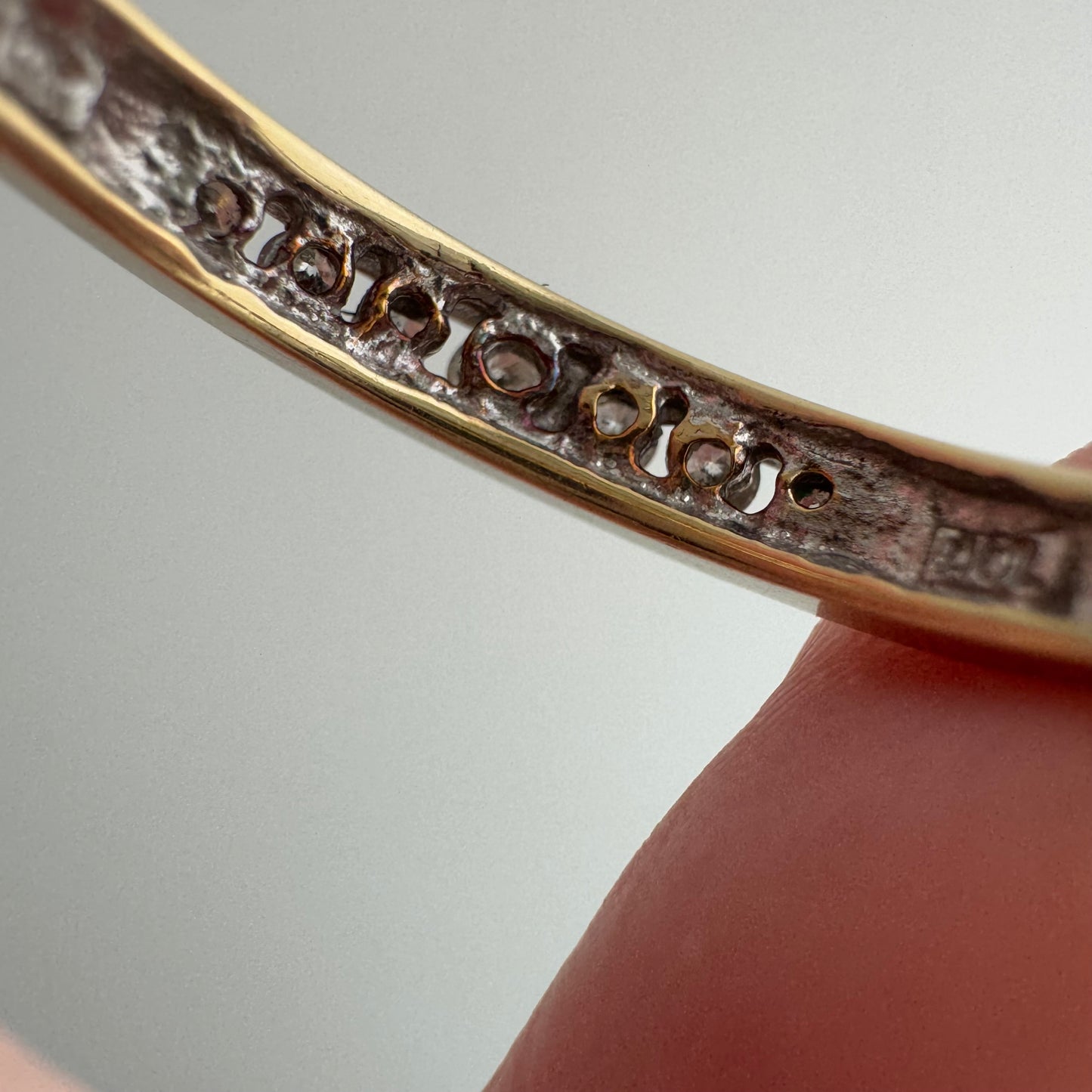 V I N T A G E // lucky seven / 10k yellow gold and channel set diamond half eternity band / size 6.75