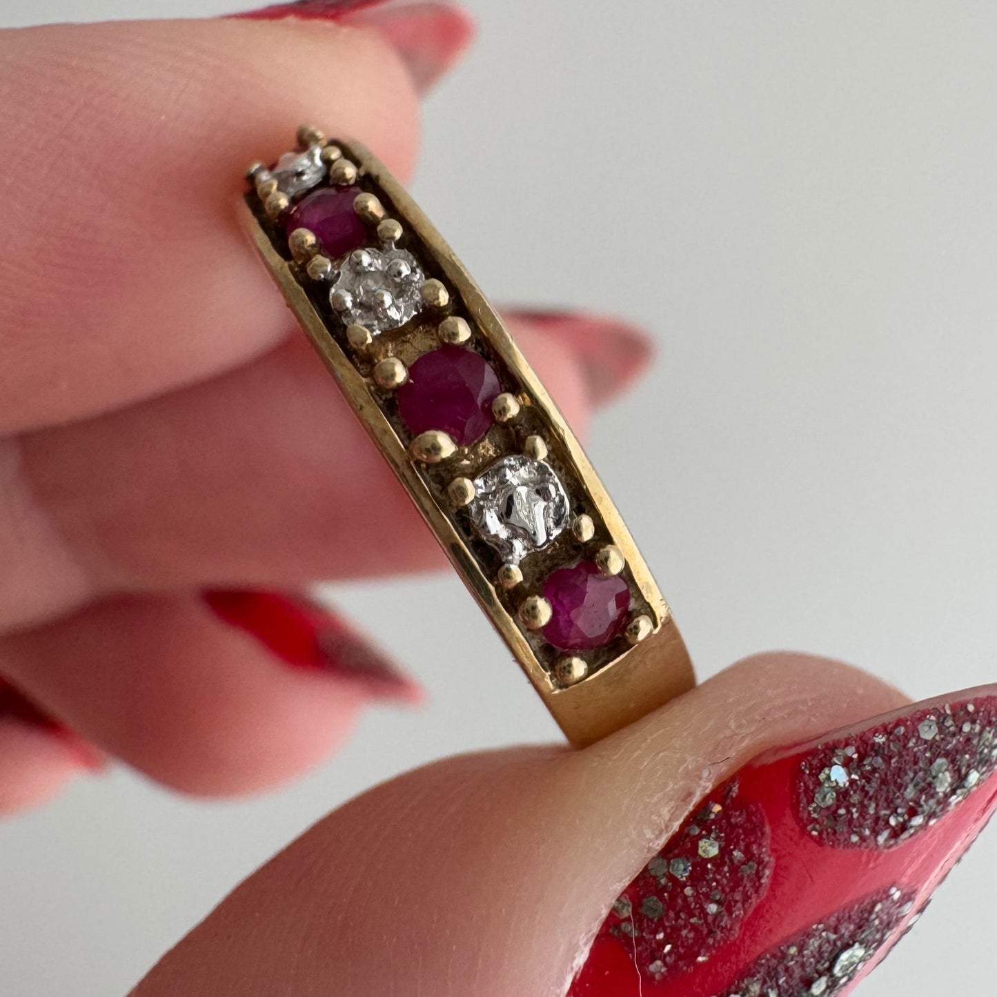 V I N T A G E // five stone illusion / 10k yellow gold + ruby + diamond half eternity band / size 7