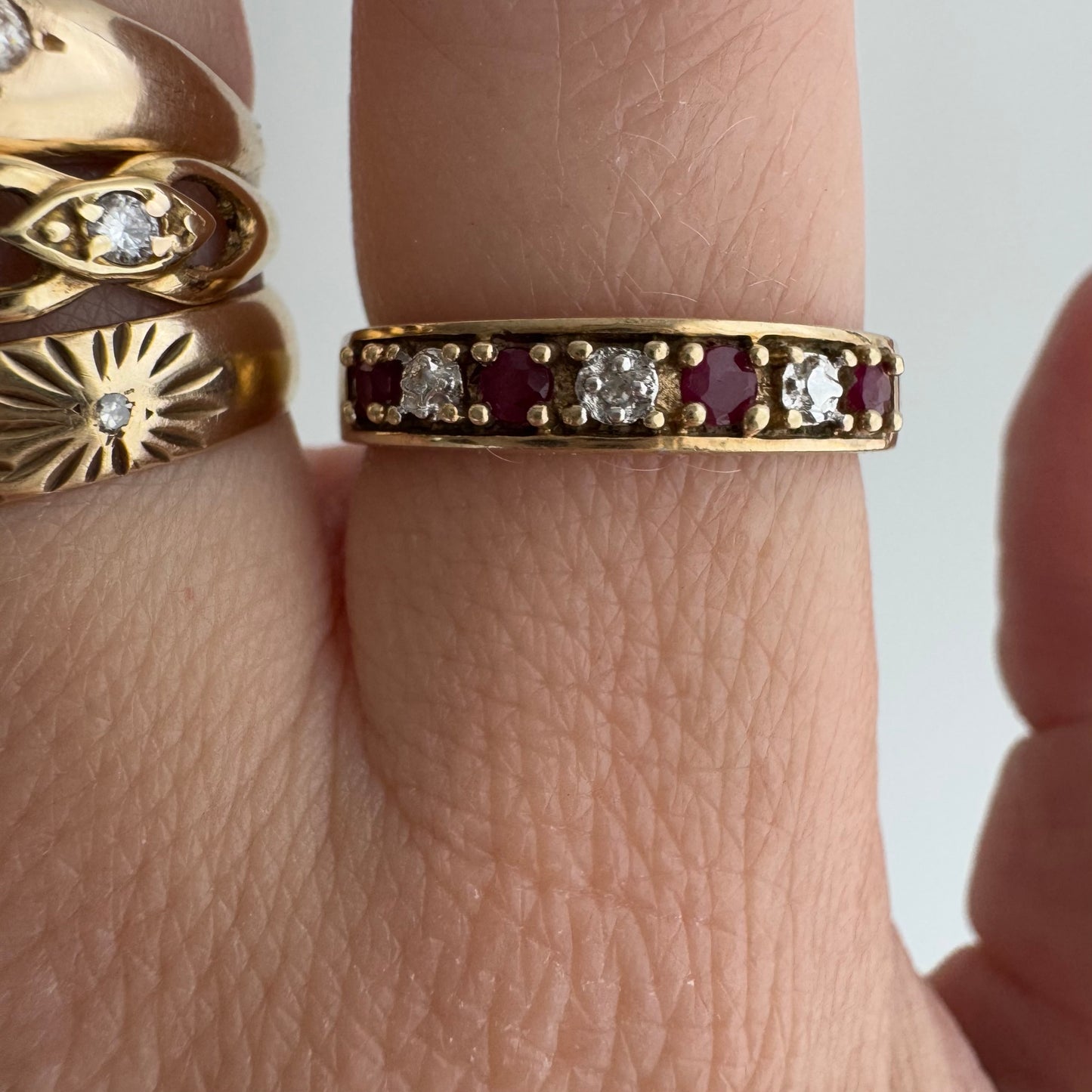 V I N T A G E // five stone illusion / 10k yellow gold + ruby + diamond half eternity band / size 7