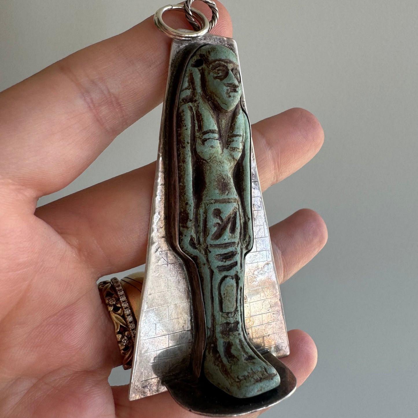 V I N T A G E // fit for a king / King Tut tour era Egyptian revival mummy / a LARGE pendant