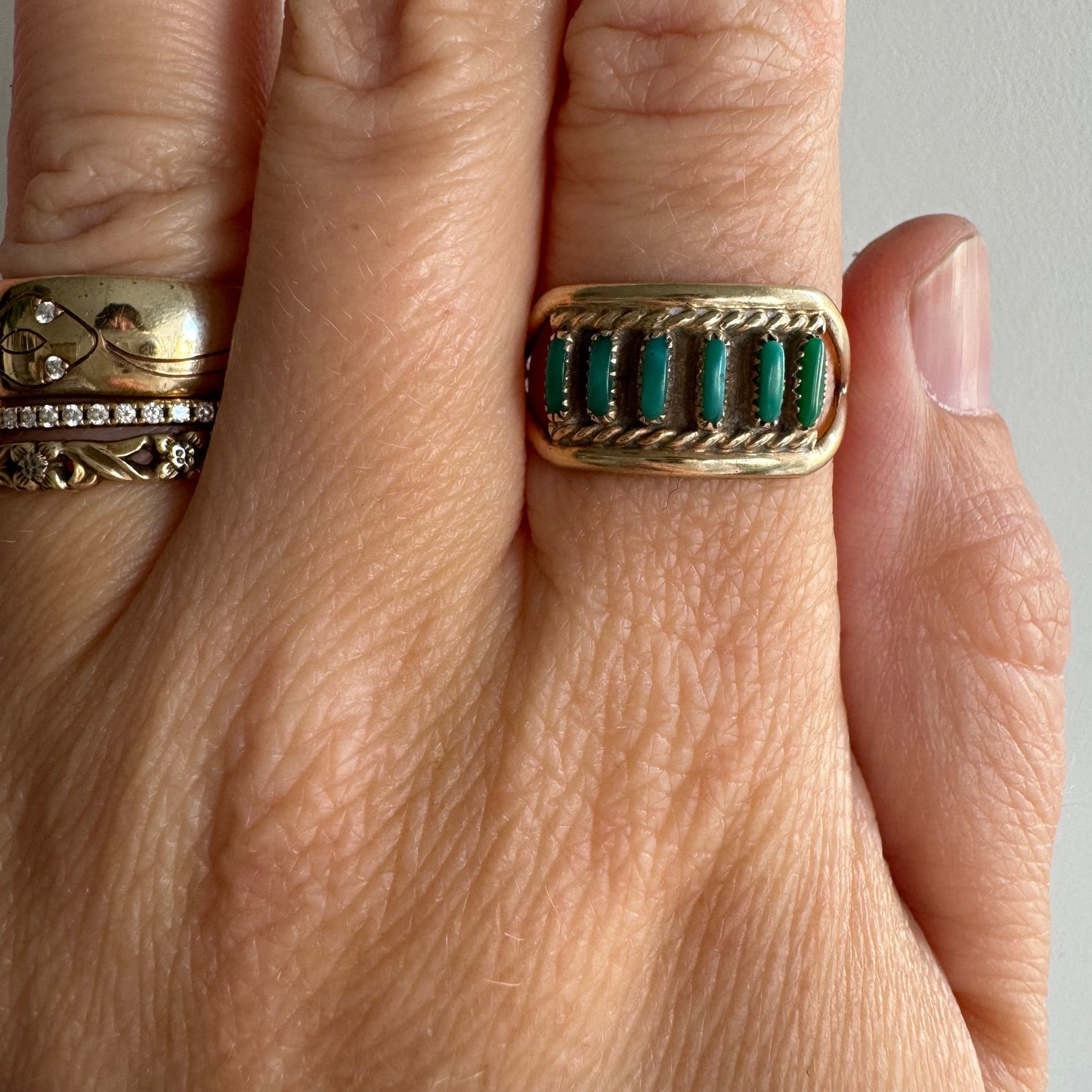 V I N T A G E // petite point perfection / 14k and turquoise Zuni ring by Butch Hattie / size 7.5