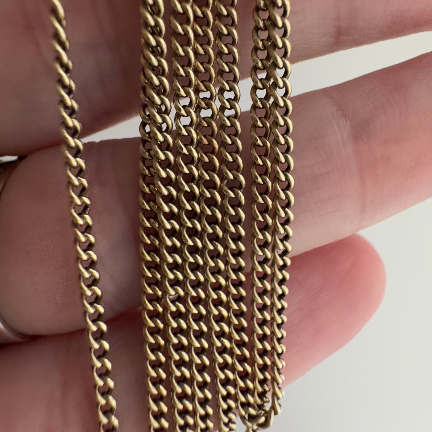 V I N T A G E // dream curb / 14k yellow gold dainty sturdy curb chain / almost 26", 6.8g