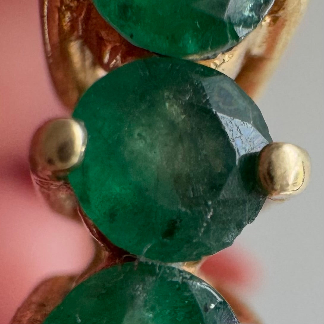 V I N T A G E // three times the envy / 10k + emerald + baguette diamond stacking ring / size 7