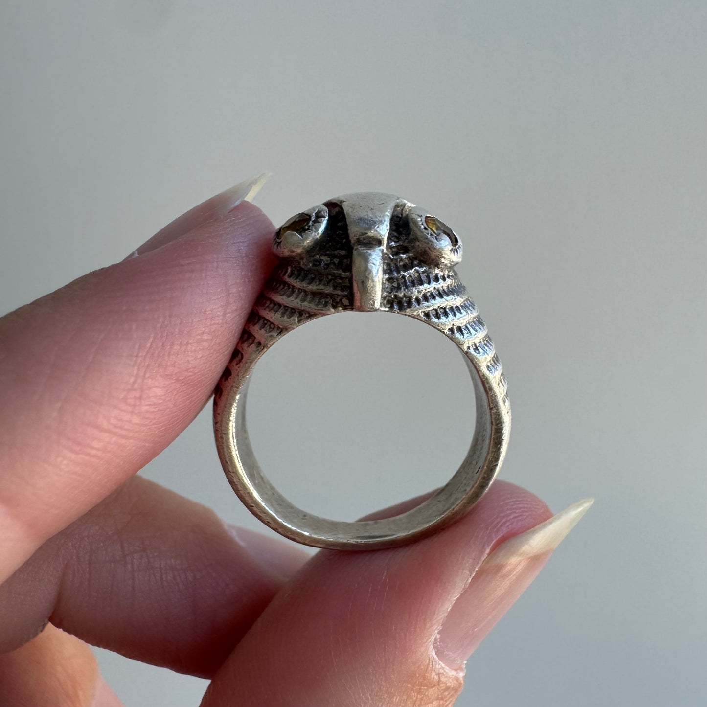 V I N T A G E // sage owl / sterling silver and yellow stone owl dome ring / size 4.75