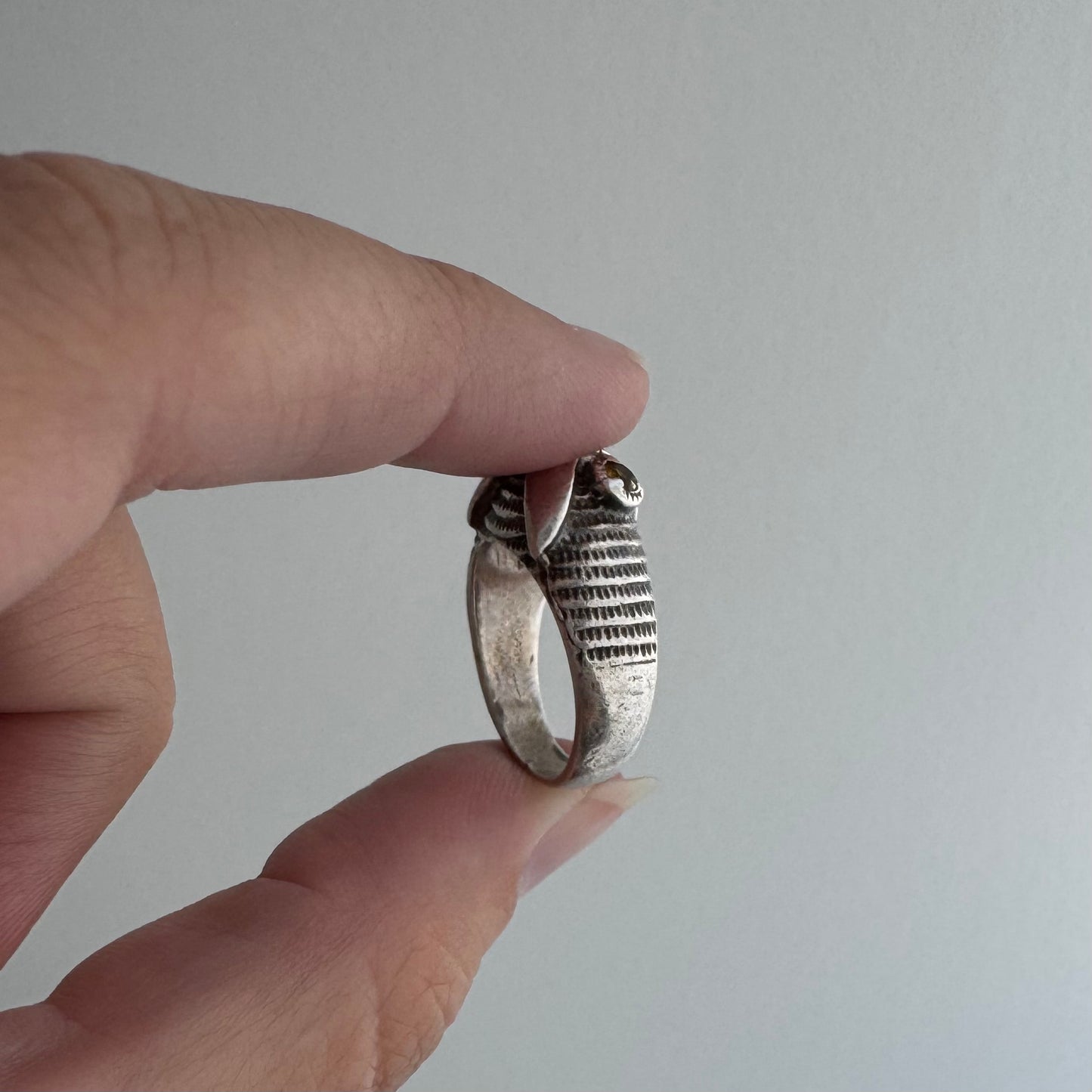 V I N T A G E // sage owl / sterling silver and yellow stone owl dome ring / size 4.75