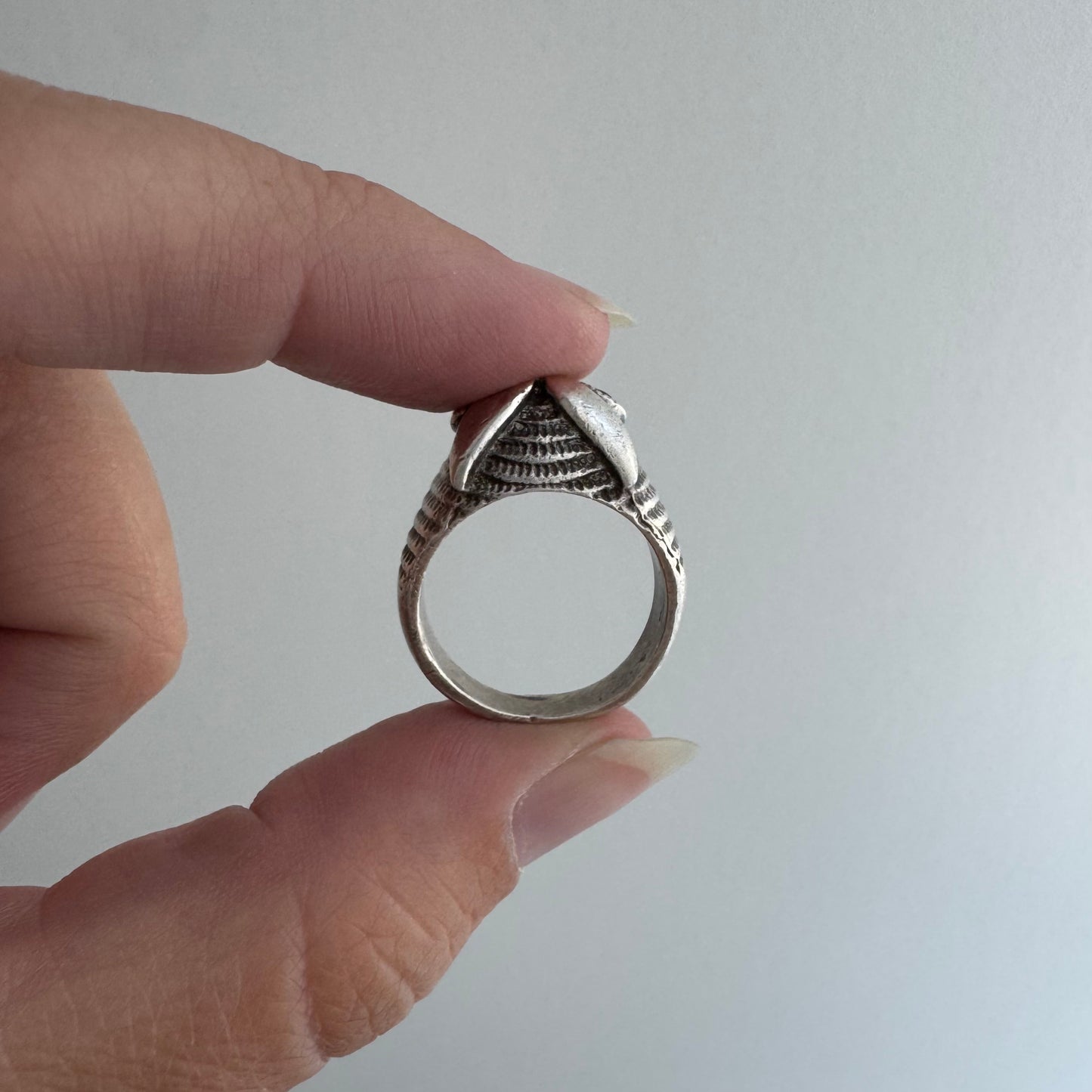 V I N T A G E // sage owl / sterling silver and yellow stone owl dome ring / size 4.75