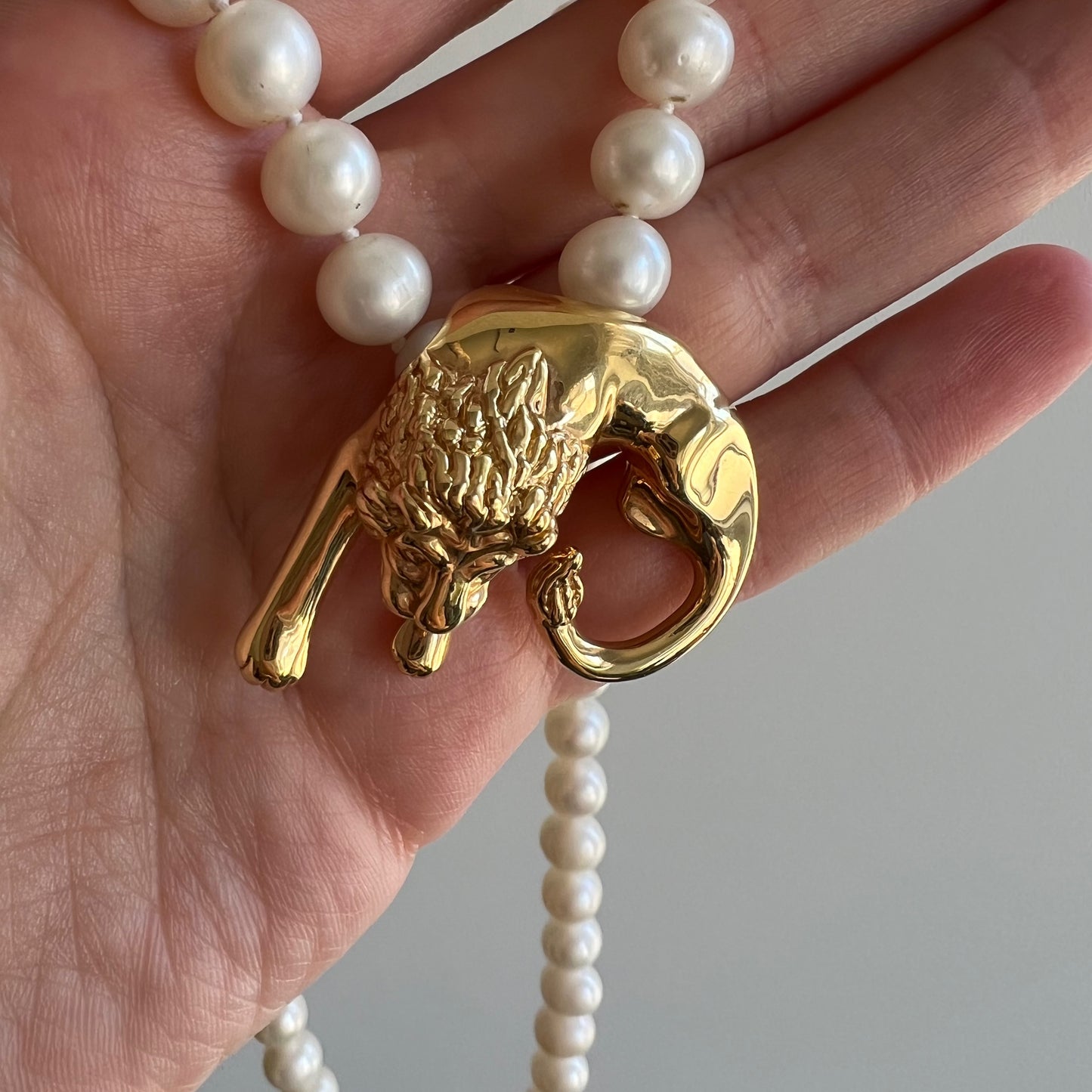 V I N T A G E // regal beast / 14k and pearl lion pendant necklace / 18.25"