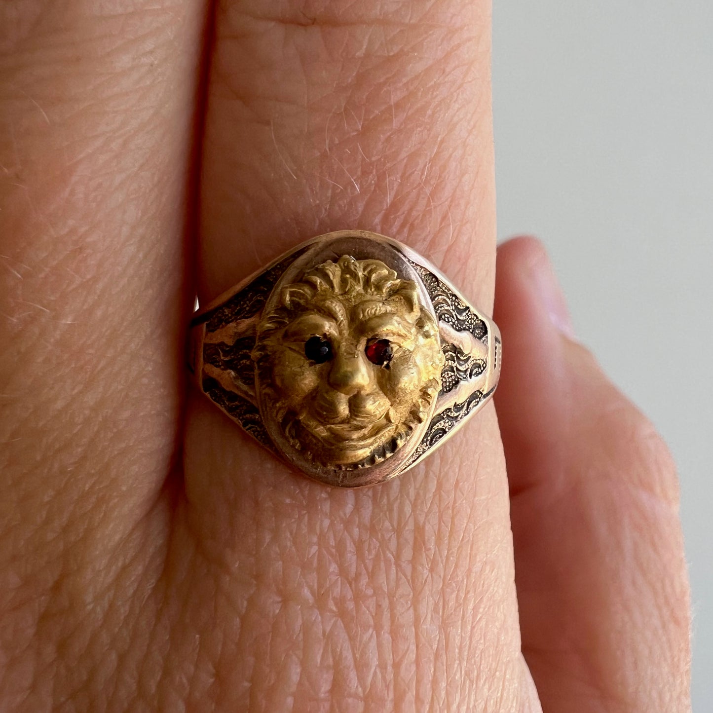 reimagined V I N T A G E // sunshine beast / 10k rose and yellow gold signet lion sun ring / size 7