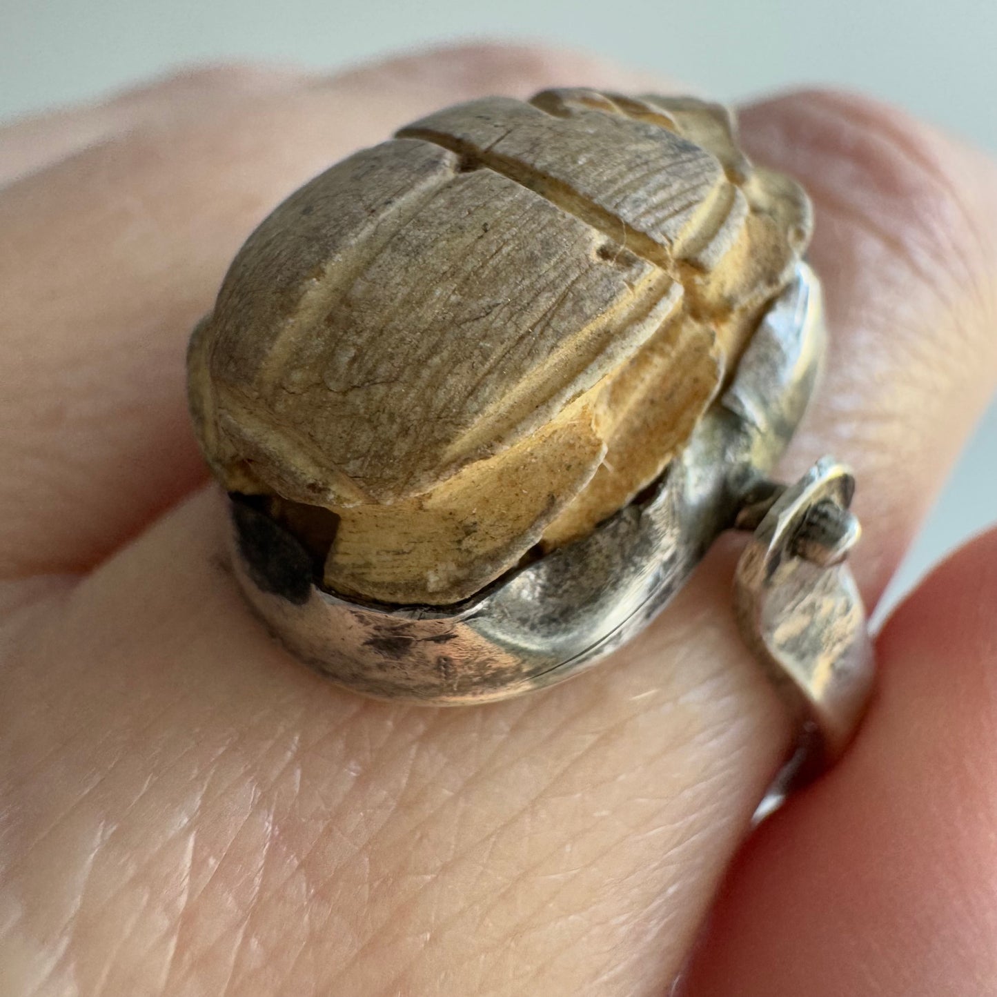 V I N T A G E // dynamic beetle / sterling silver scarab spinner ring or pendant / size 8ish