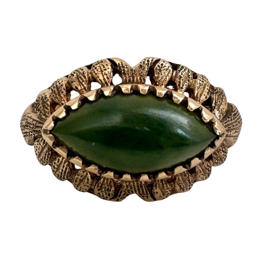 V I N T A G E // leafy eyelashes / 10k and jade eye ring / size 5.75