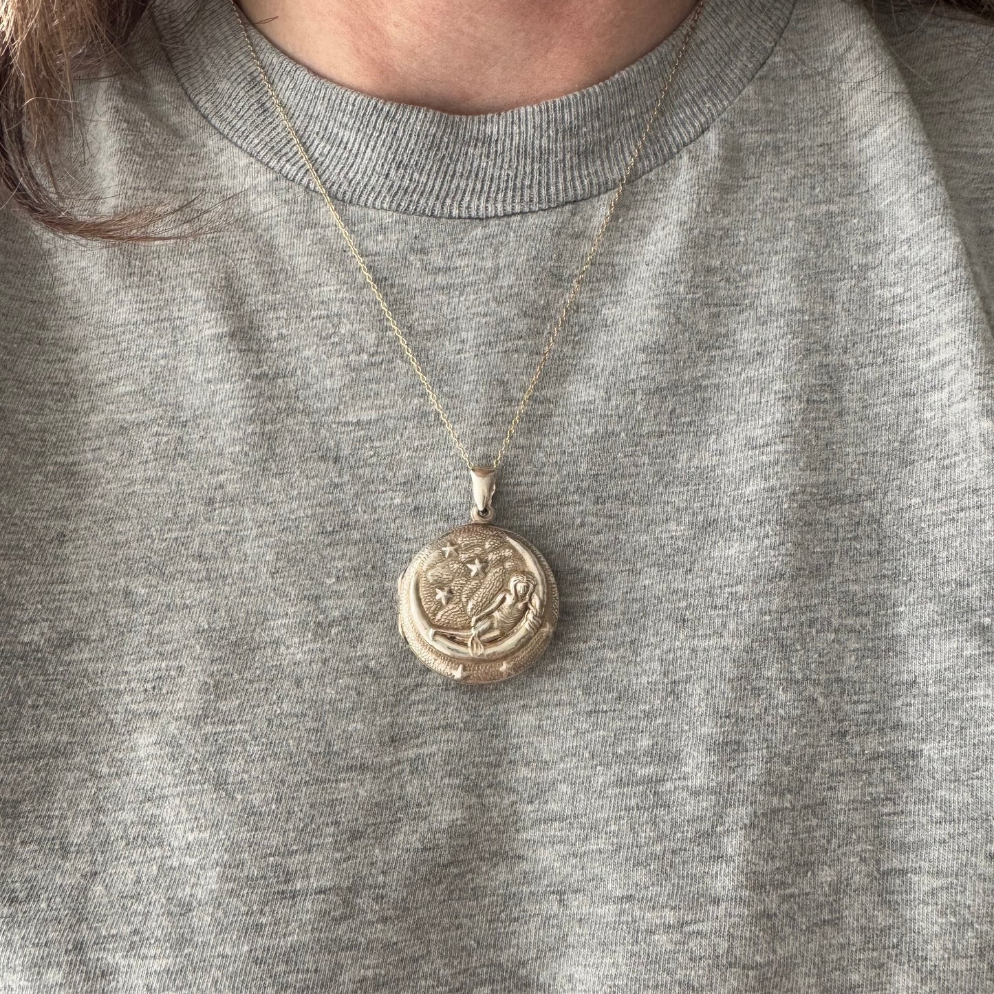 V I N T A G E // star dazer / sterling silver round celestial locket / a pendant