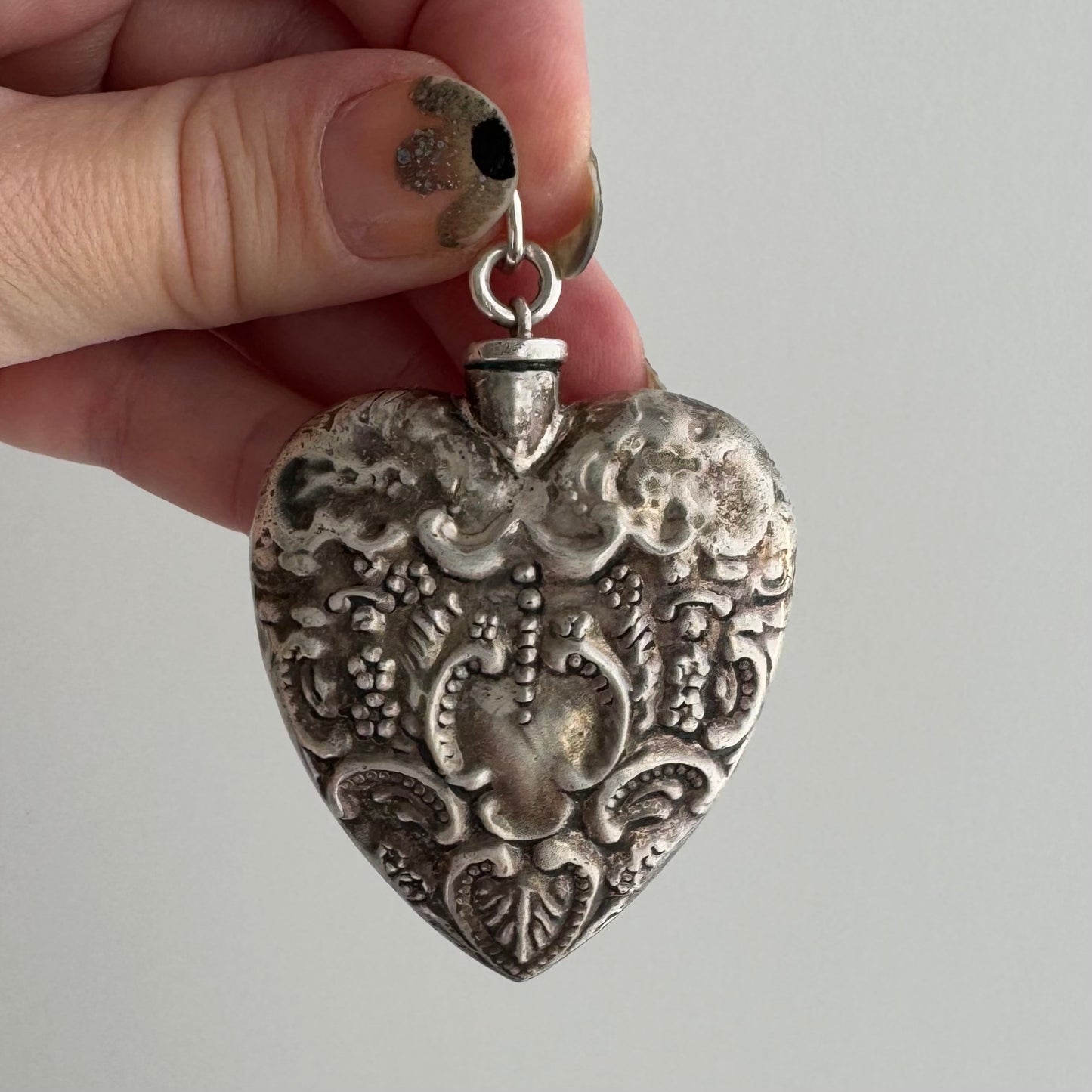 V I N T A G E // scent of the heart / sterling silver victorian style vinaigrette chatelaine / a heart pendant