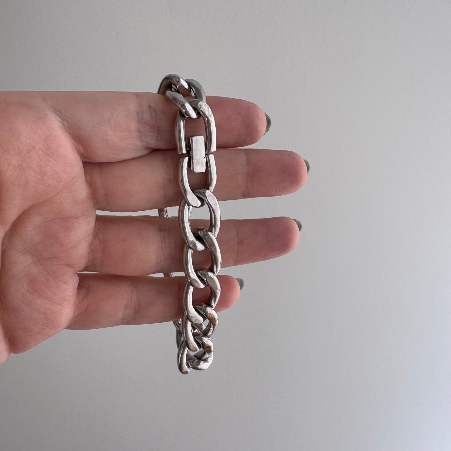 V I N T A G E // lovely links / sterling silver chunky wide oval curb chain bracelet / 7.5", 43.3g