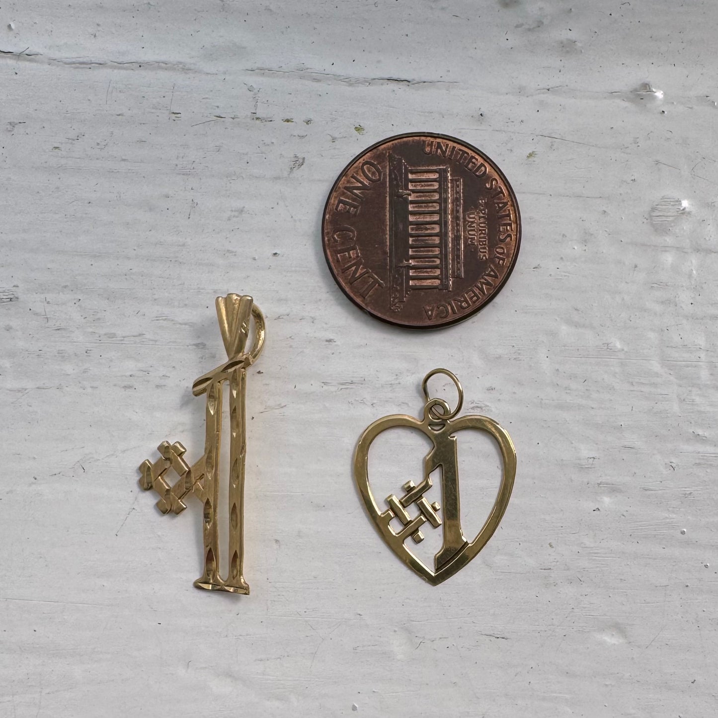 V I N T A G E // #1 / 14k yellow gold wearable affirmation / charms and pendants