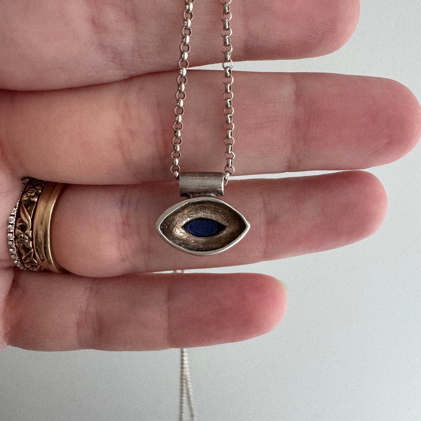 V I N T A G E // bluest eye / sterling silver third eye slider pendant necklace / 15"