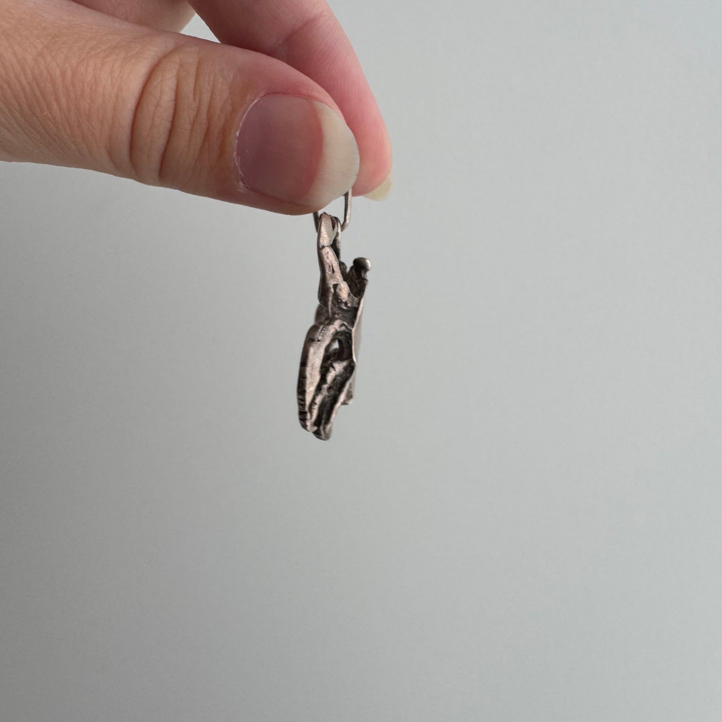 V I N T A G E // cutest crab / sterling silver detailed 3D crab / a large pendant