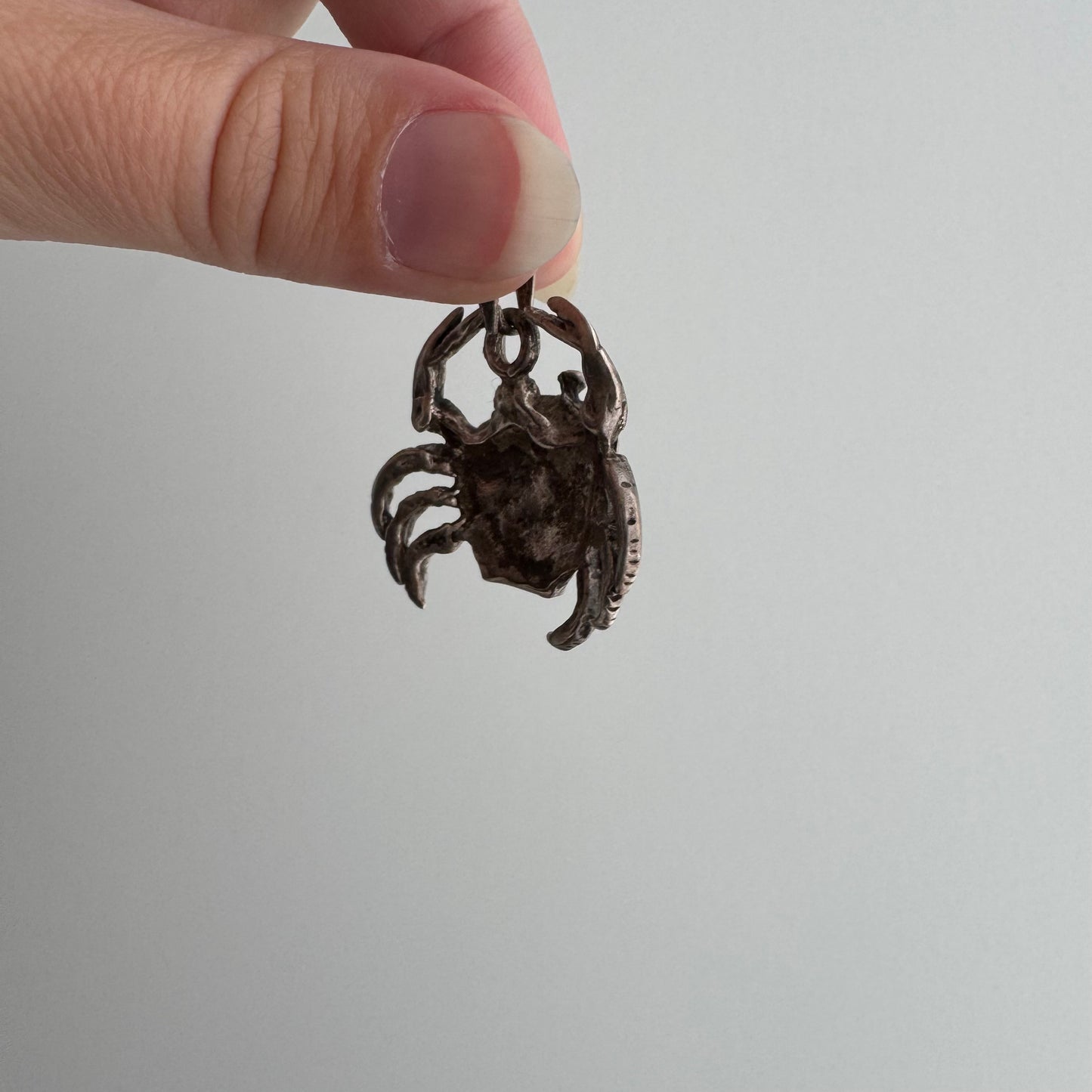 V I N T A G E // cutest crab / sterling silver detailed 3D crab / a large pendant