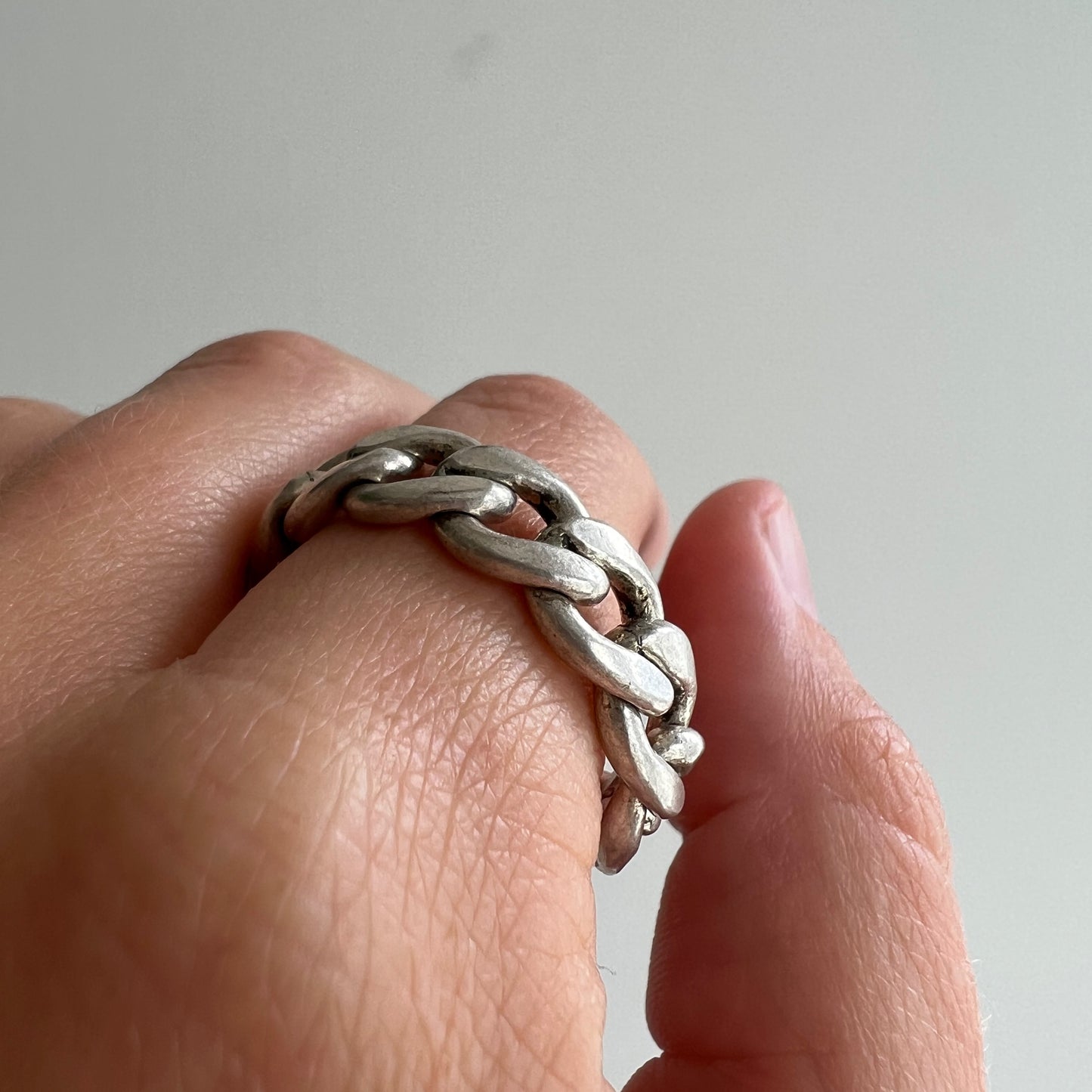 V I N T A G E // infinite flexibility / sterling silver flexible curb chain ring / size 10.25