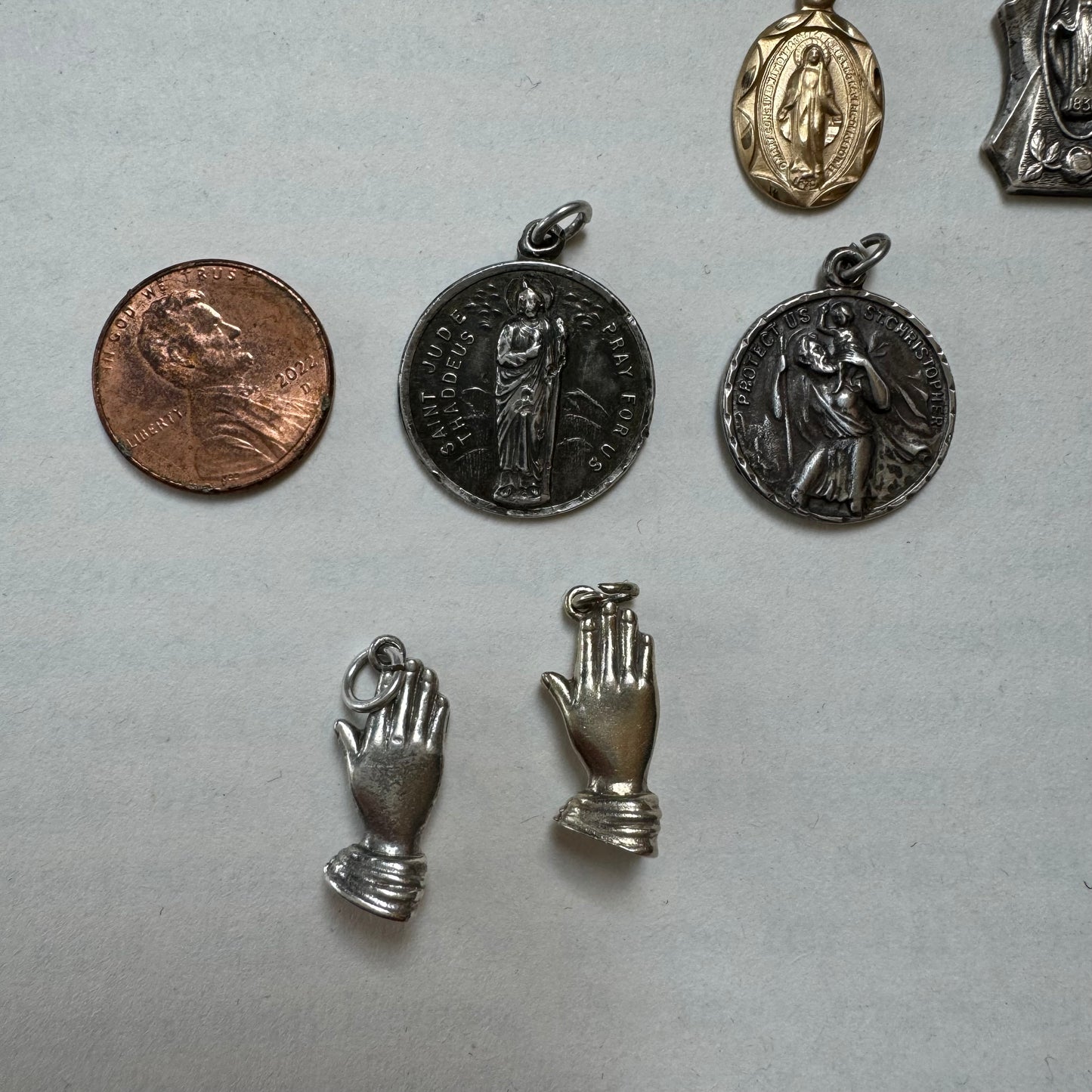 V I N T A G E // significant symbols / assortment of religious & prayer charms and pendants