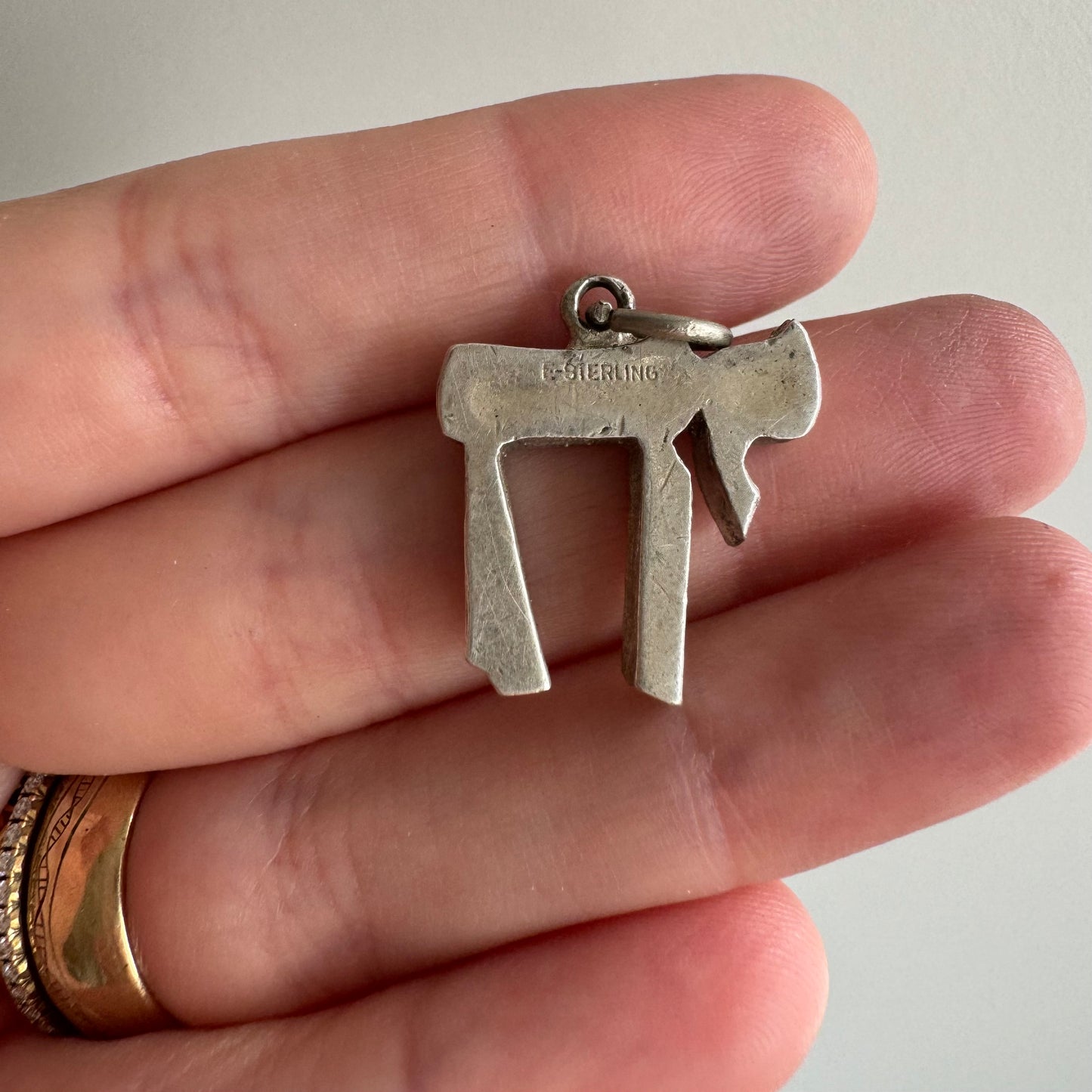 V I N T A G E // mid century Chai / sterling silver hefty Hebrew Chai / charm or pendant