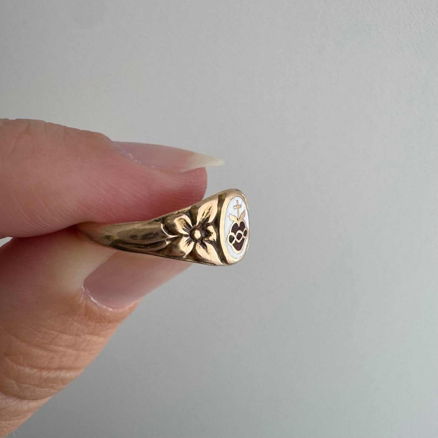 A N T I Q U E // sacred heart / 10k and enamel religious symbols signet ring / size 6.75+