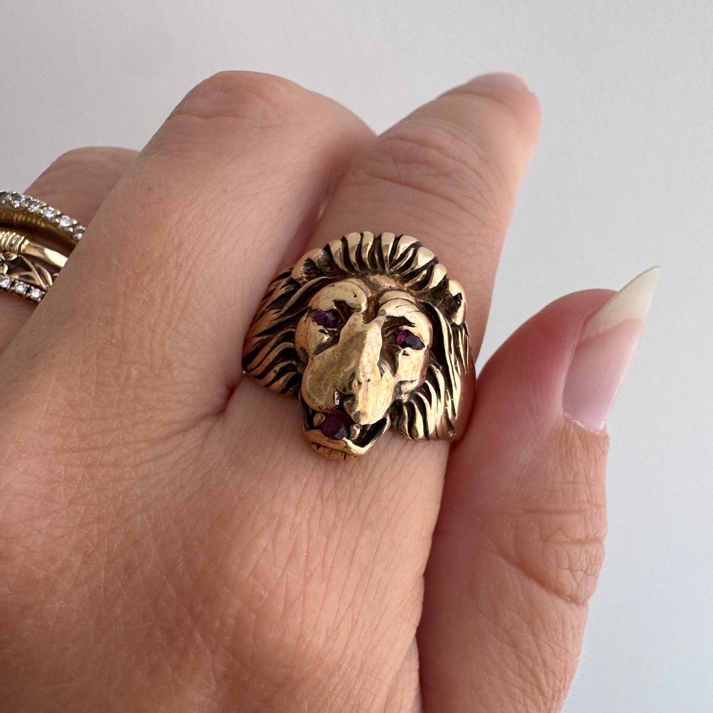 V I N T A G E // ruby roar / 10k and luby lion face ring / size 10.75 to 11