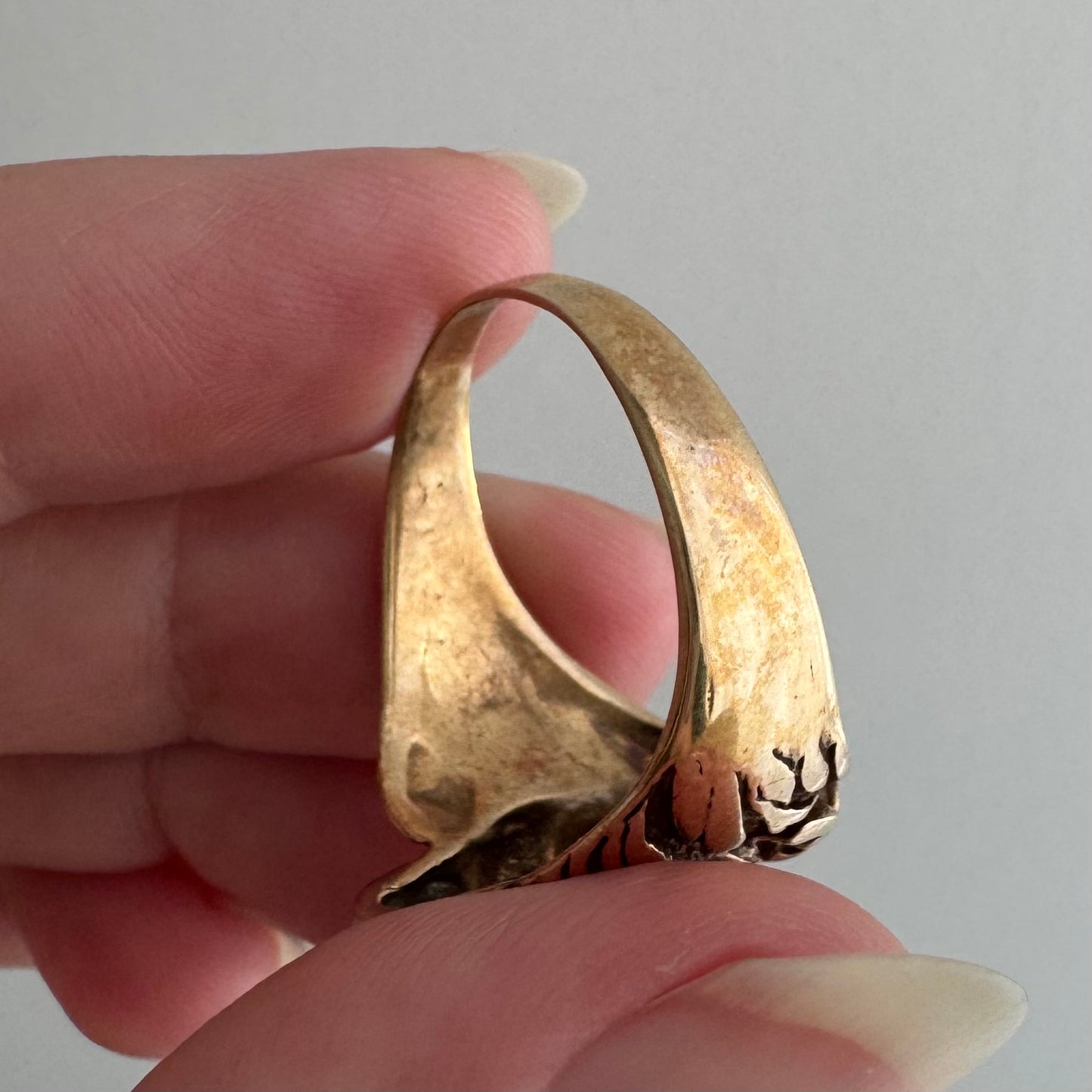 V I N T A G E // ruby roar / 10k and luby lion face ring / size 10.75 to 11