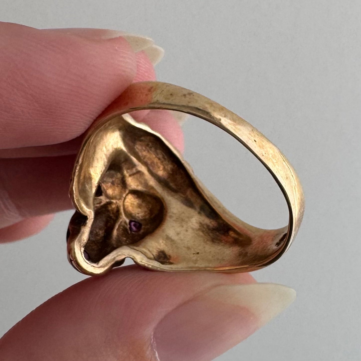 V I N T A G E // ruby roar / 10k and luby lion face ring / size 10.75 to 11
