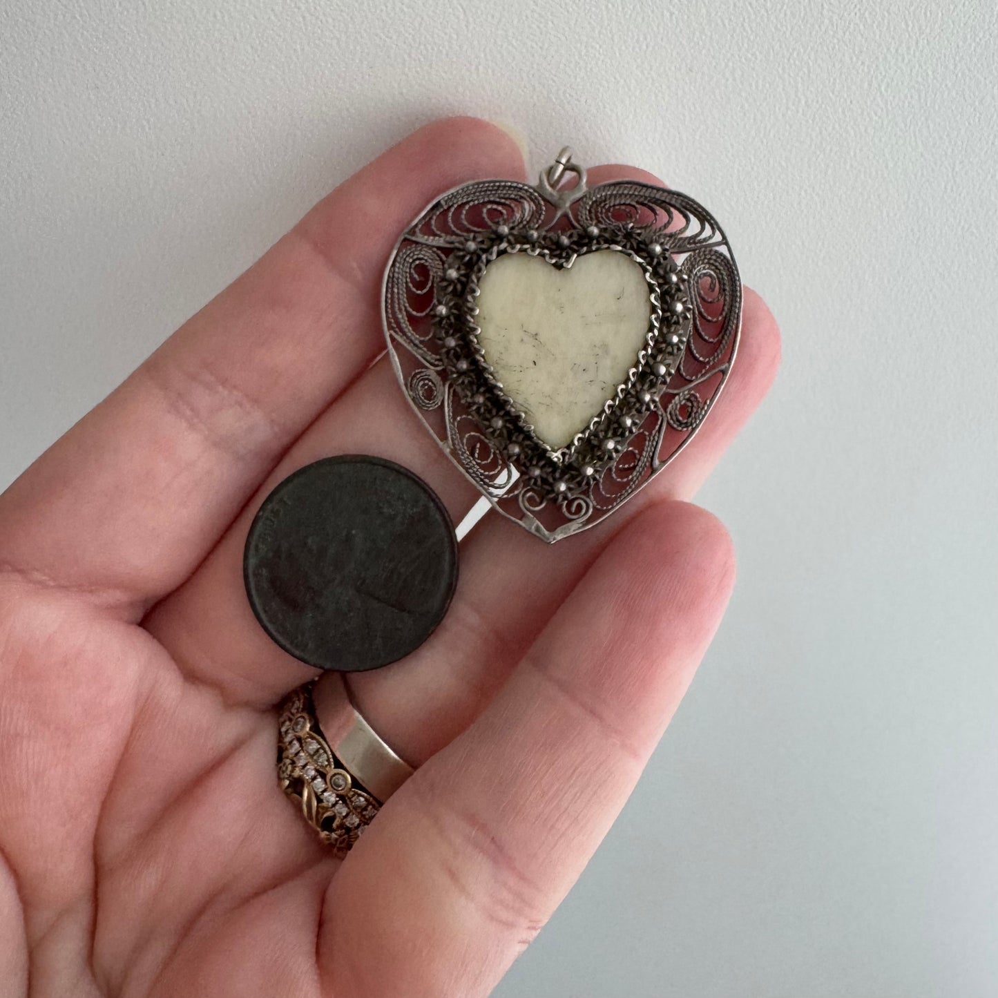 V I N T A G E // ornate heart / sterling silver filigree heart with carved bone cabochon / a pendant