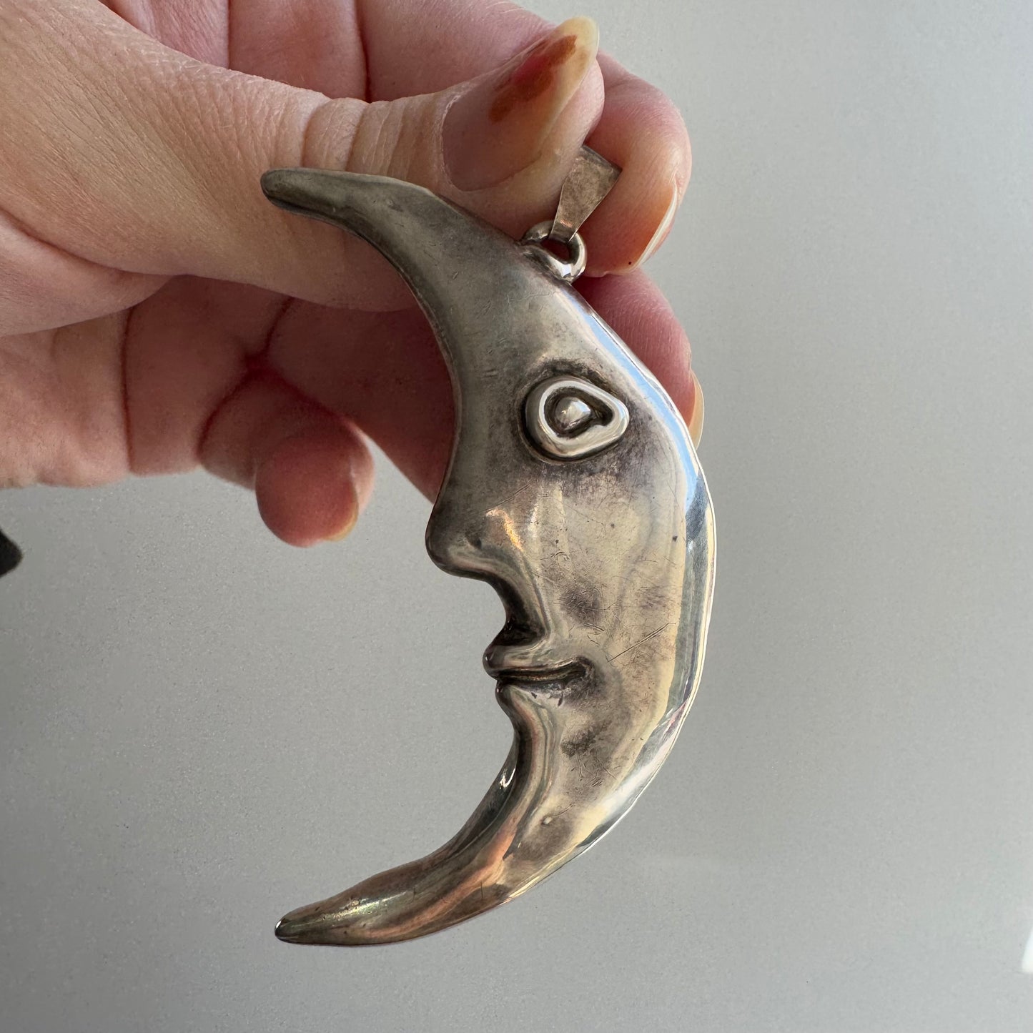 V I N T A G E / not smol moon man / sterling silver man in the moon / a large pendant