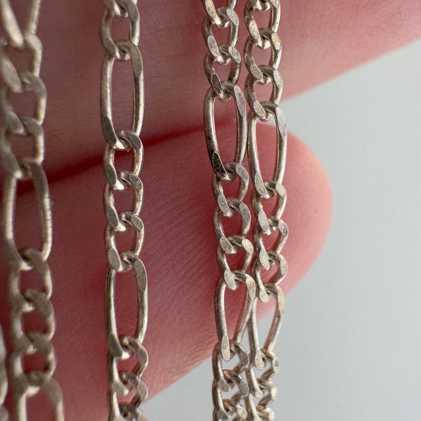 V I N T A G E // three to one / sterling silver long dainty three-to-one figaro chain necklace / 30", 4.5g