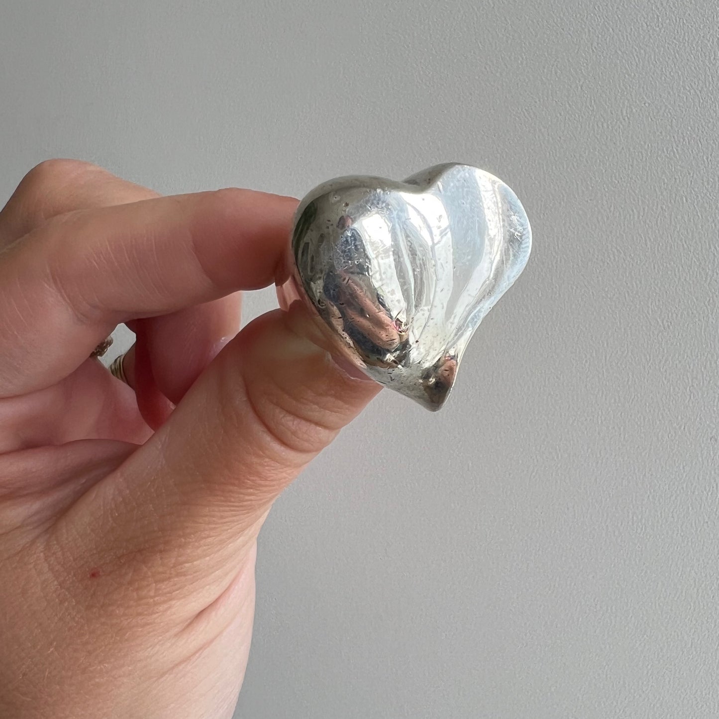 V I N T A G E // heavy heart / sterling silver chunky heart ring / size 6.75